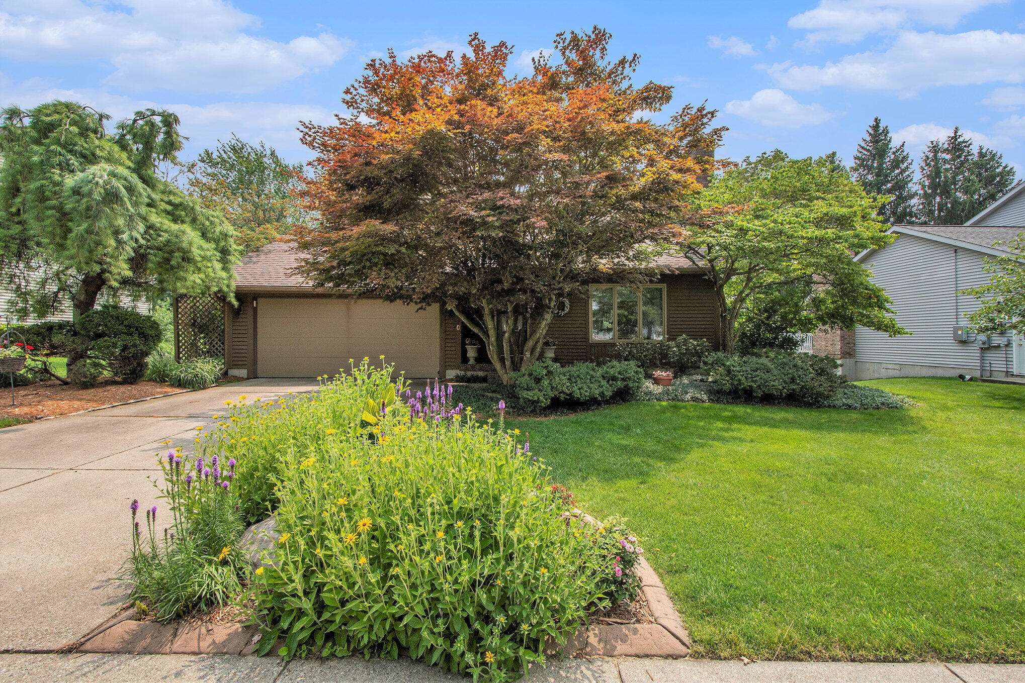 Grand Rapids, MI 49546,4770 E Meadows SE Drive