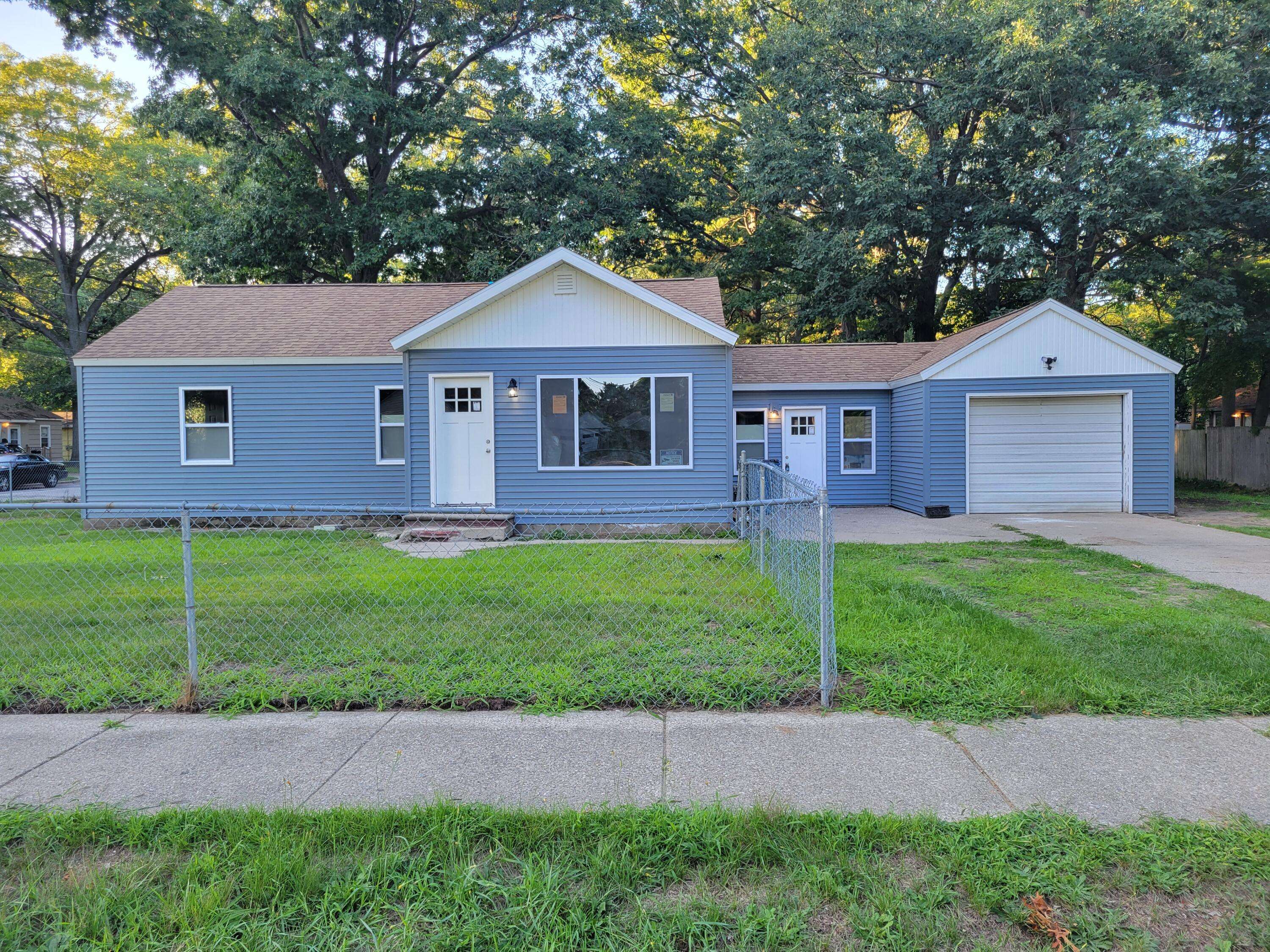 Muskegon Heights, MI 49444,372 W Norton Avenue