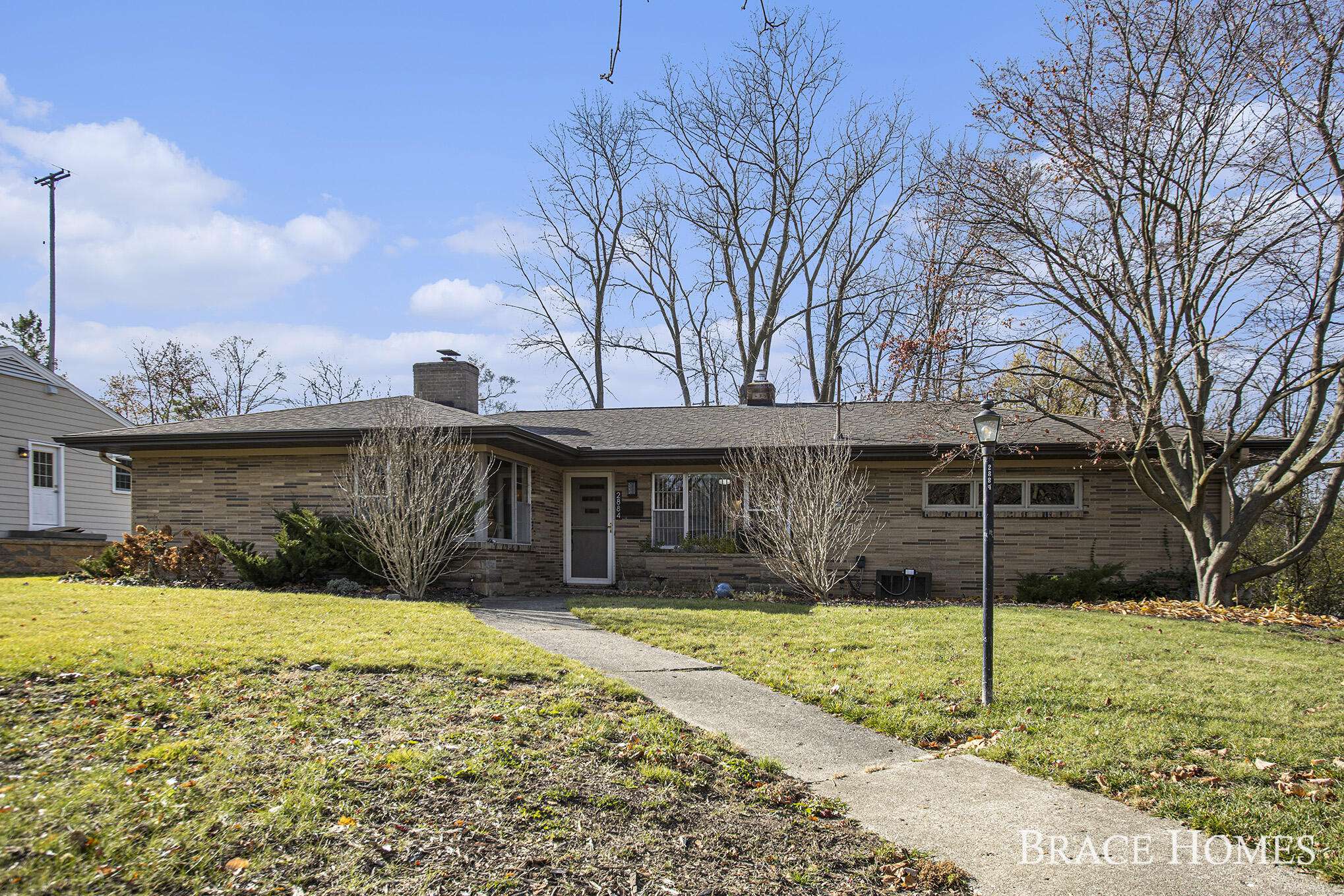 East Grand Rapids, MI 49506,2884 Lake SE Drive