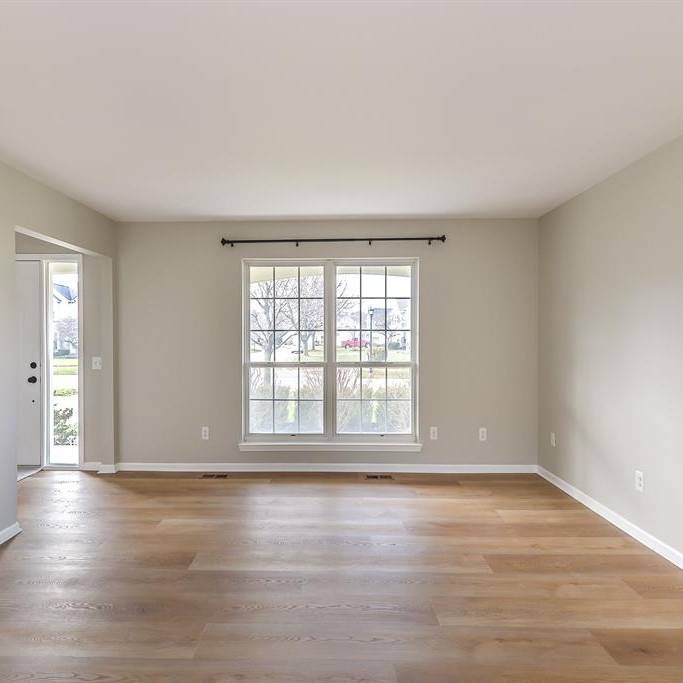 South Lyon, MI 48178,936 S PARKWOOD Drive