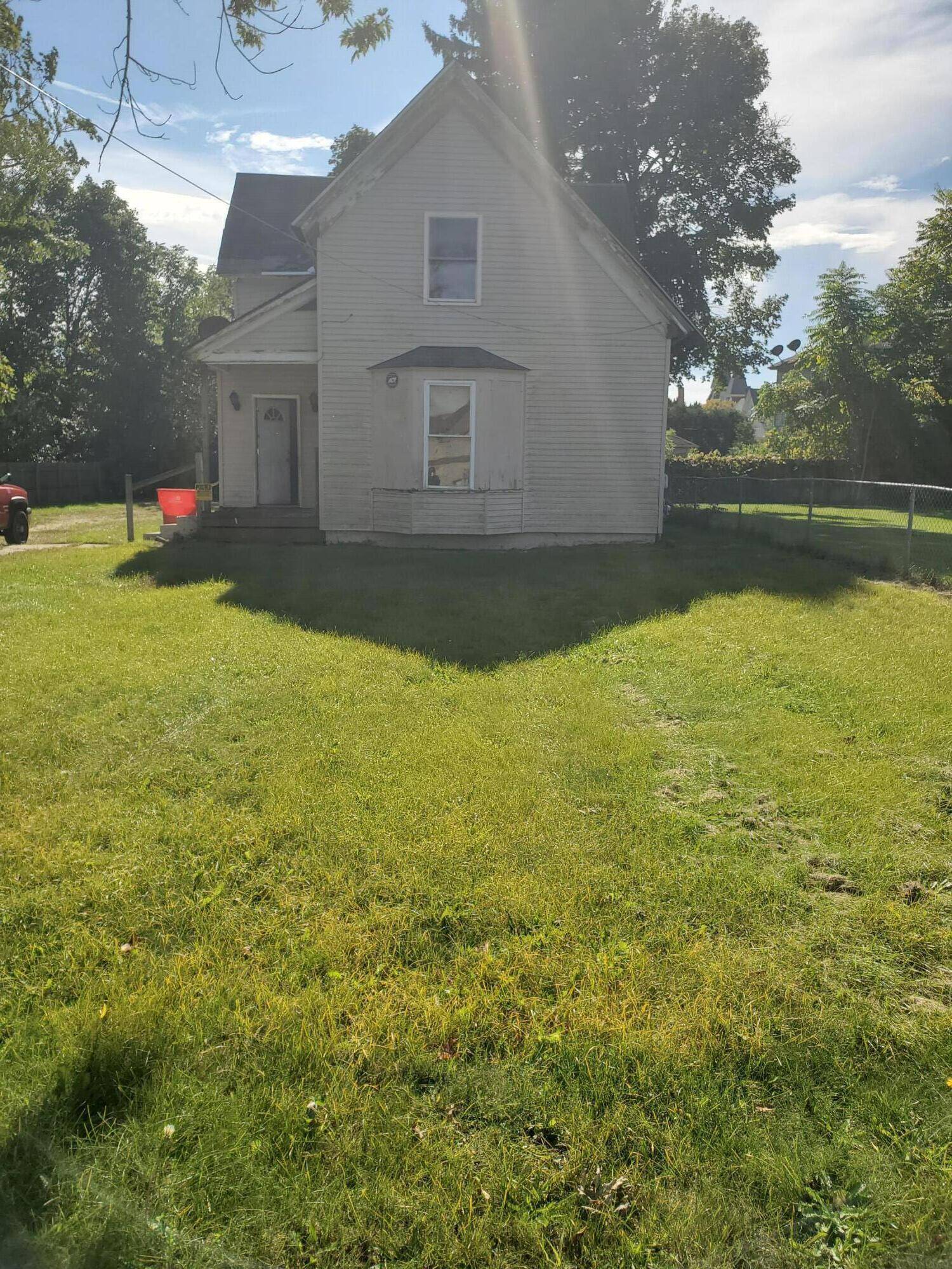 Benton Harbor, MI 49022,416 E Britian Avenue