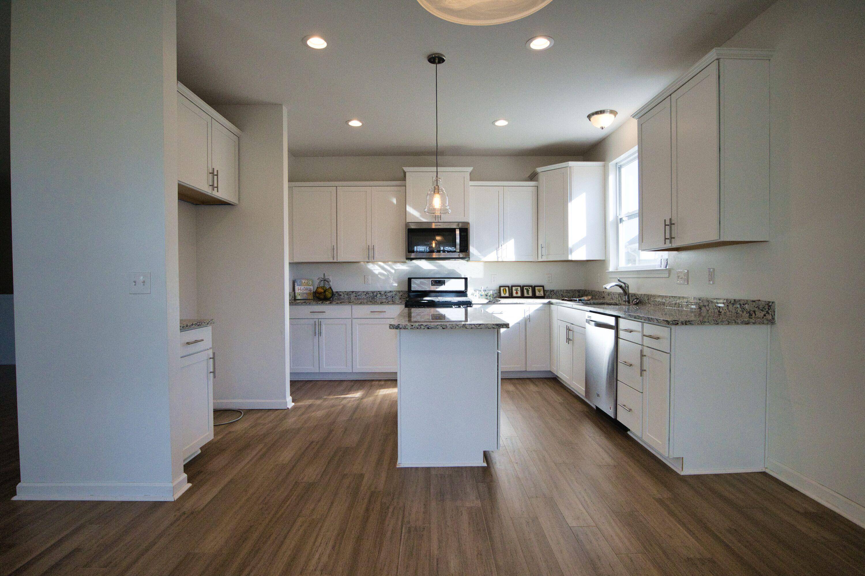 Ypsilanti, MI 48197,7128 Natalie Drive