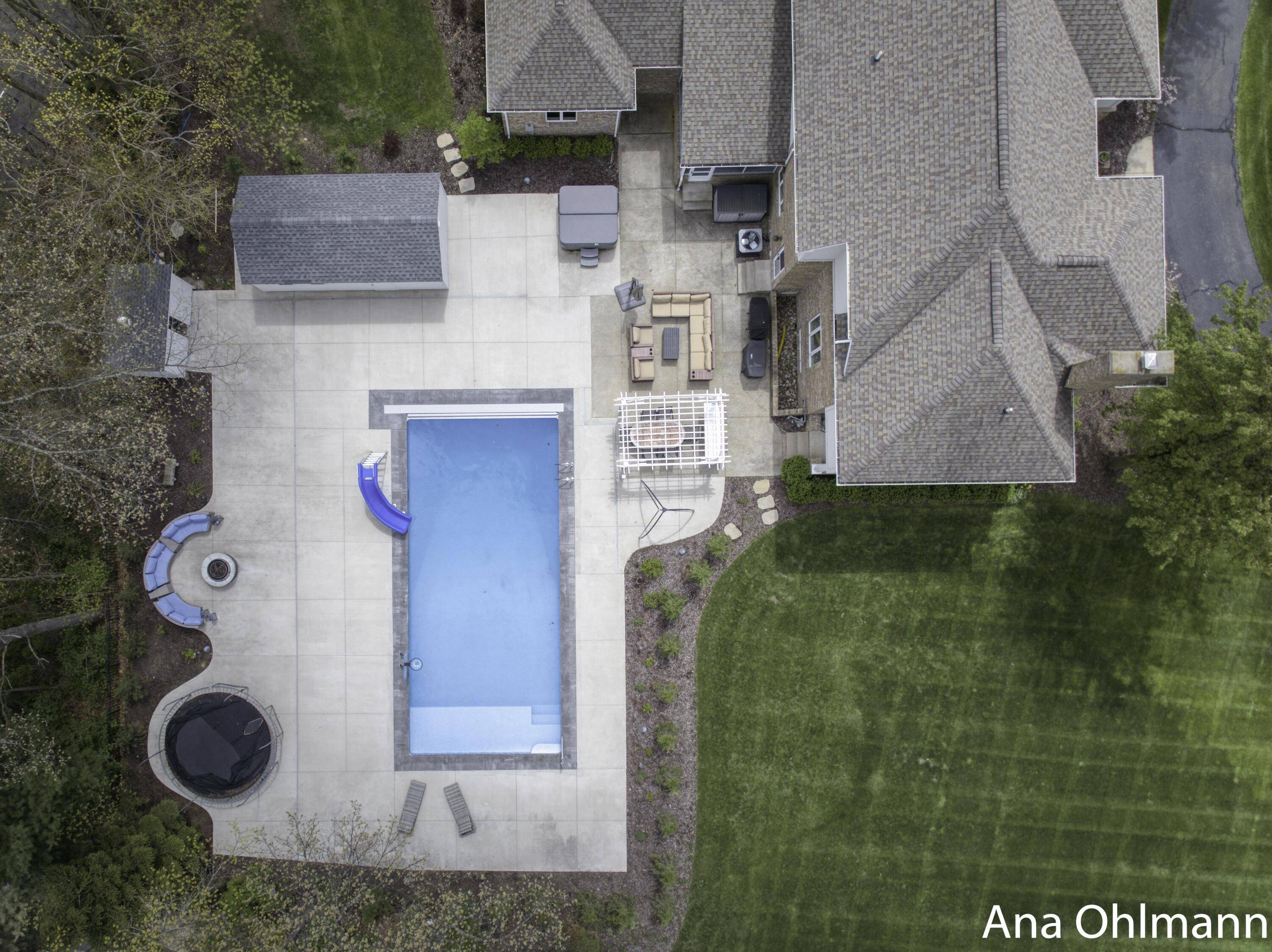 Grand Rapids, MI 49525,1676 Flowers Mill NE Court