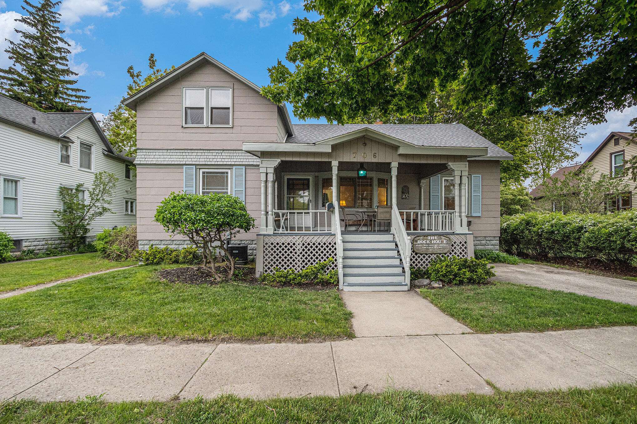 Ludington, MI 49431,706 W Loomis Street