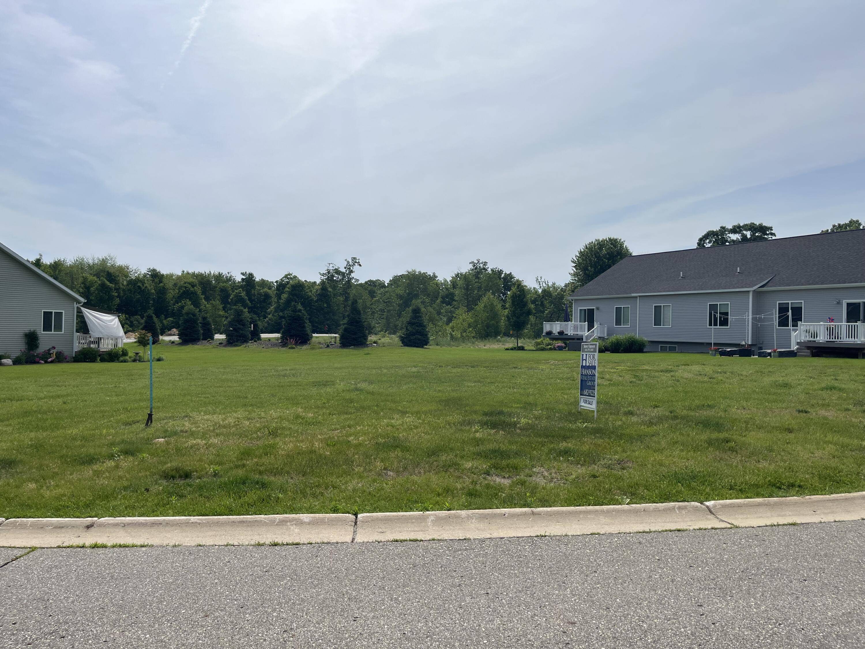 Greenville, MI 48838,1460-1462 Trail View Dr