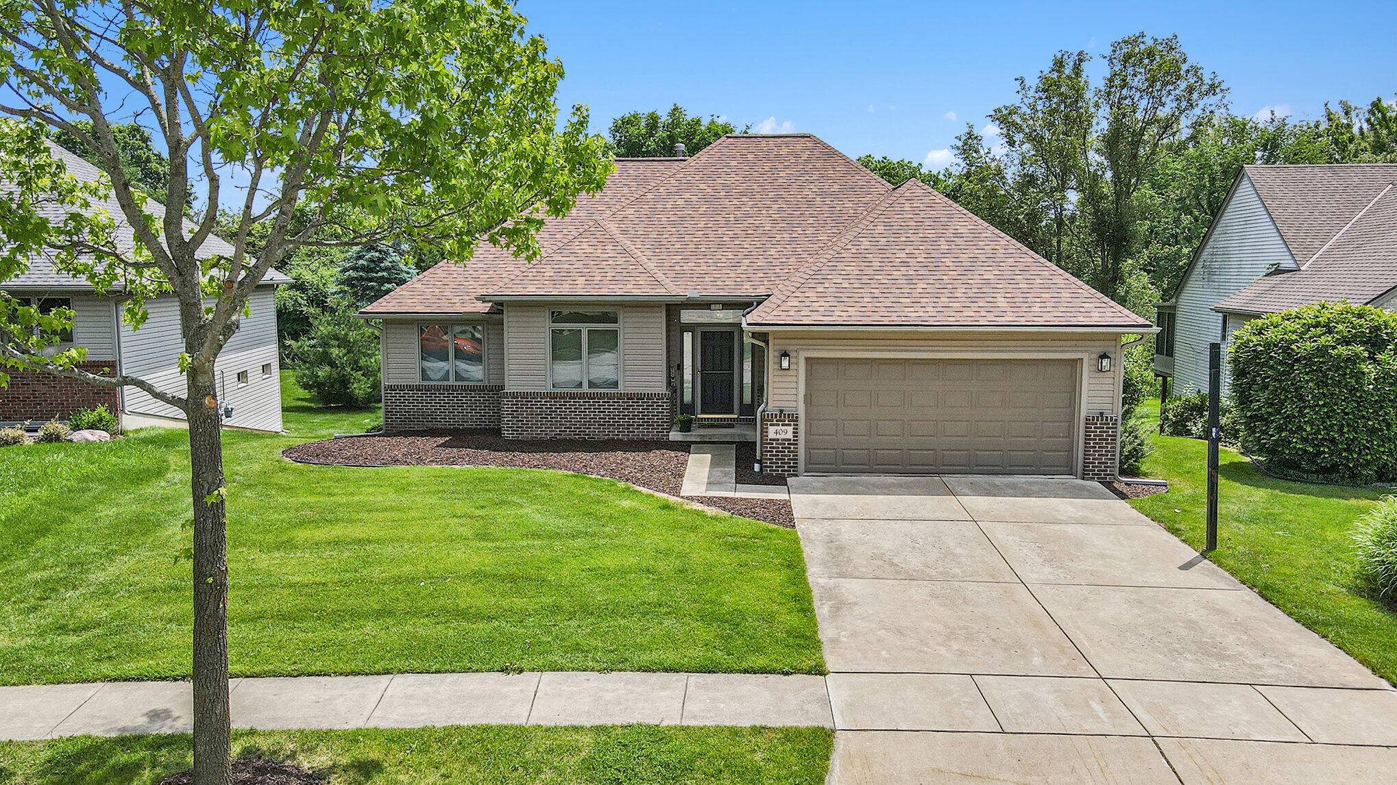 Saline, MI 48176,409 Dogwood Court