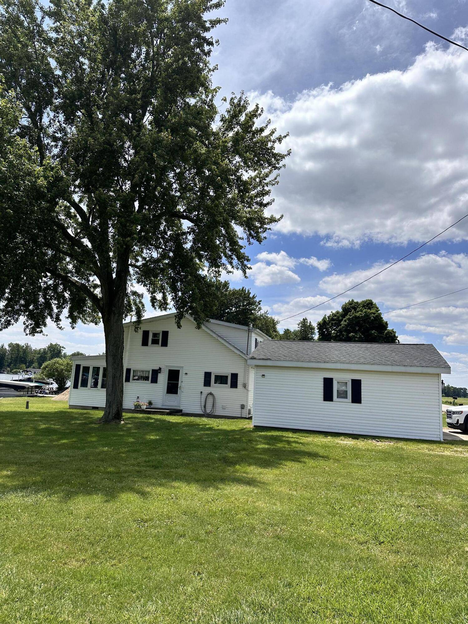 Hudson, MI 49247,357-359 Plank Road