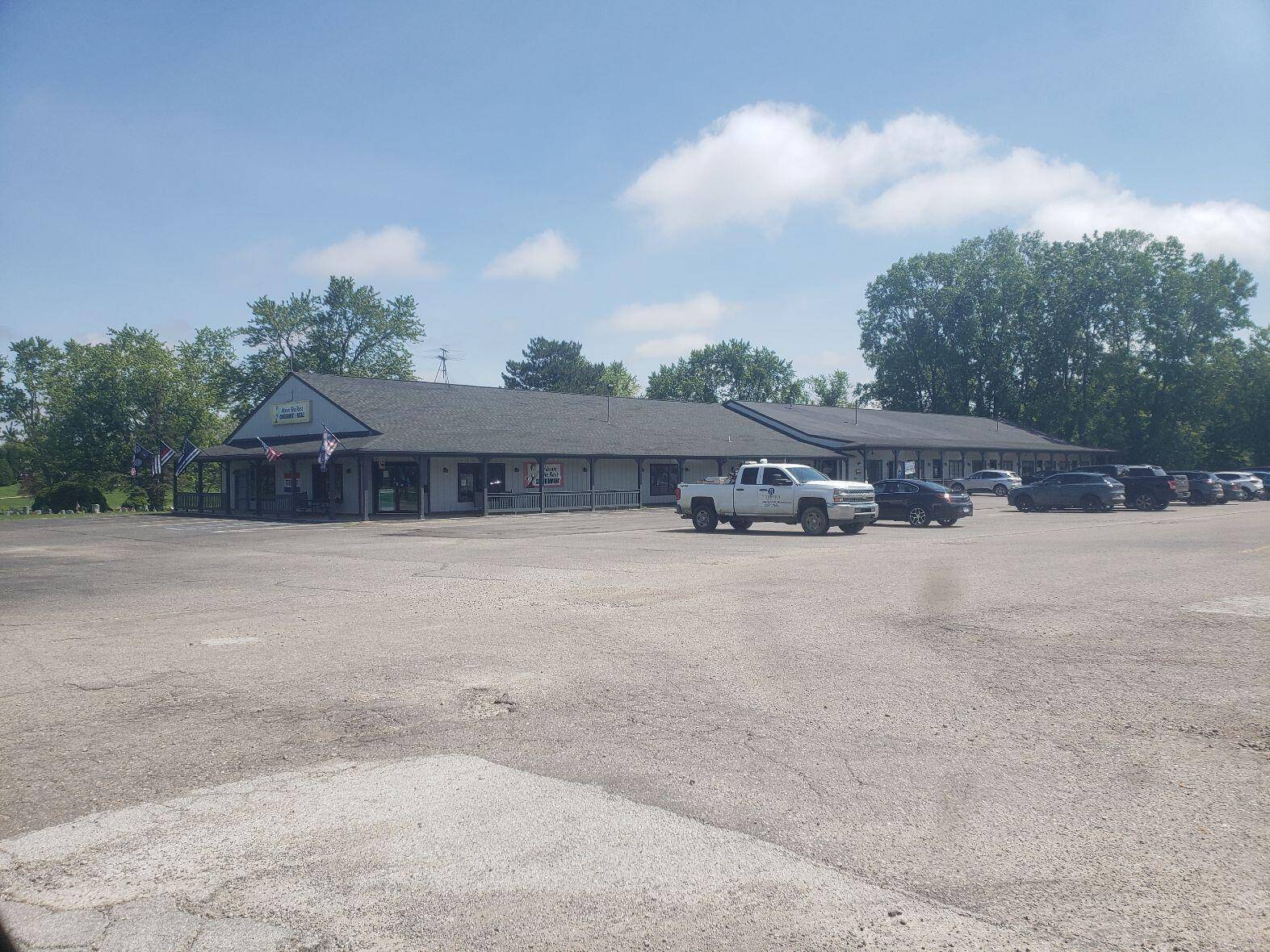 Davison, MI 48423,3058 N State Rd ( M-15)