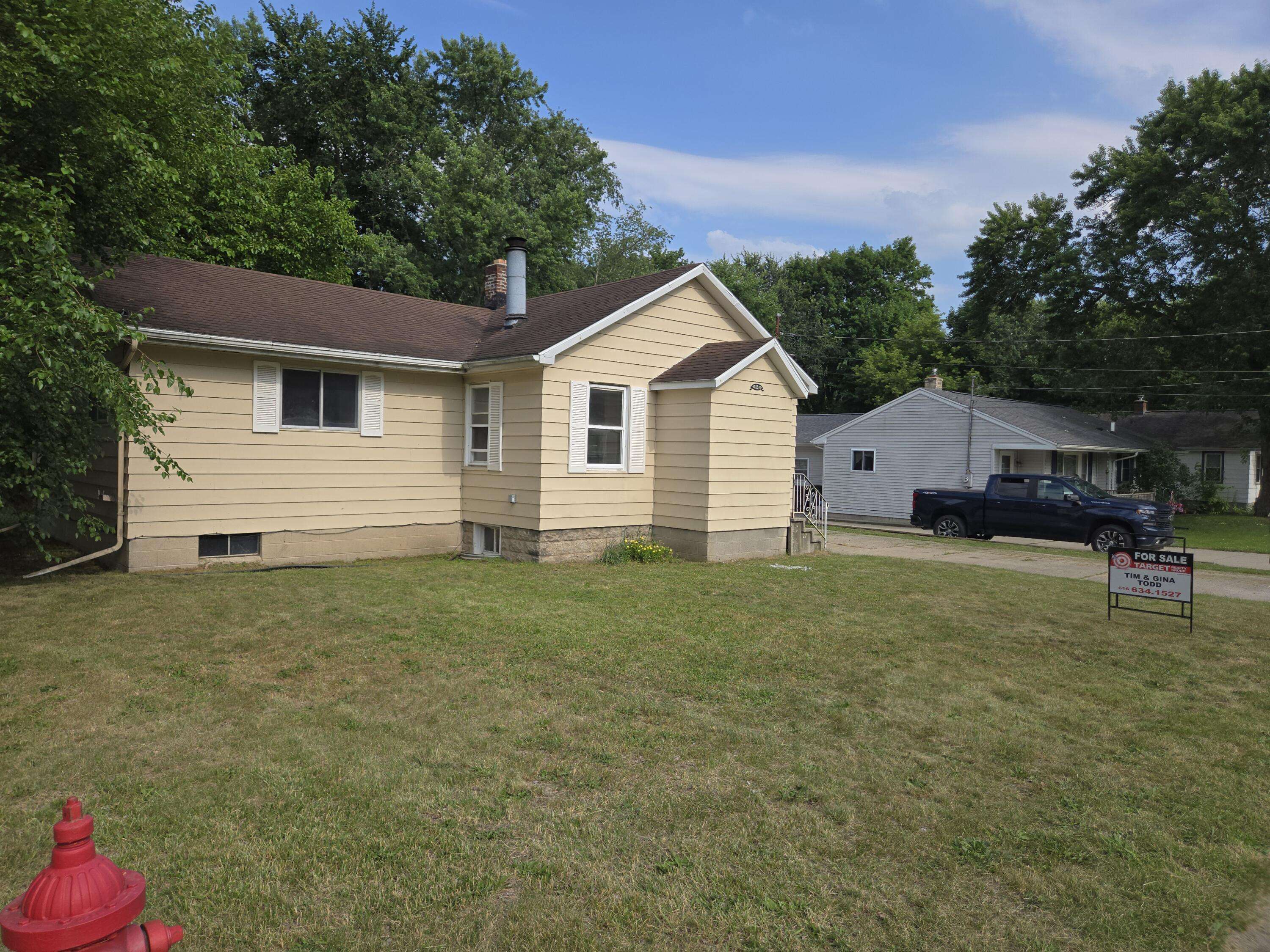 Lansing, MI 48911,6041 Hilliard Road