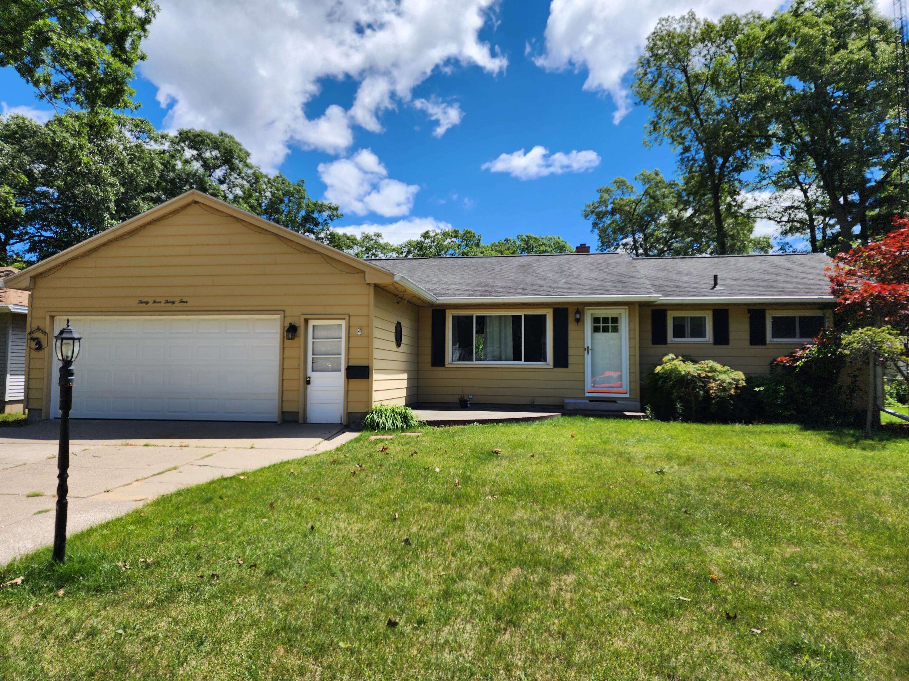 Norton Shores, MI 49441,3434 Chippewa Drive