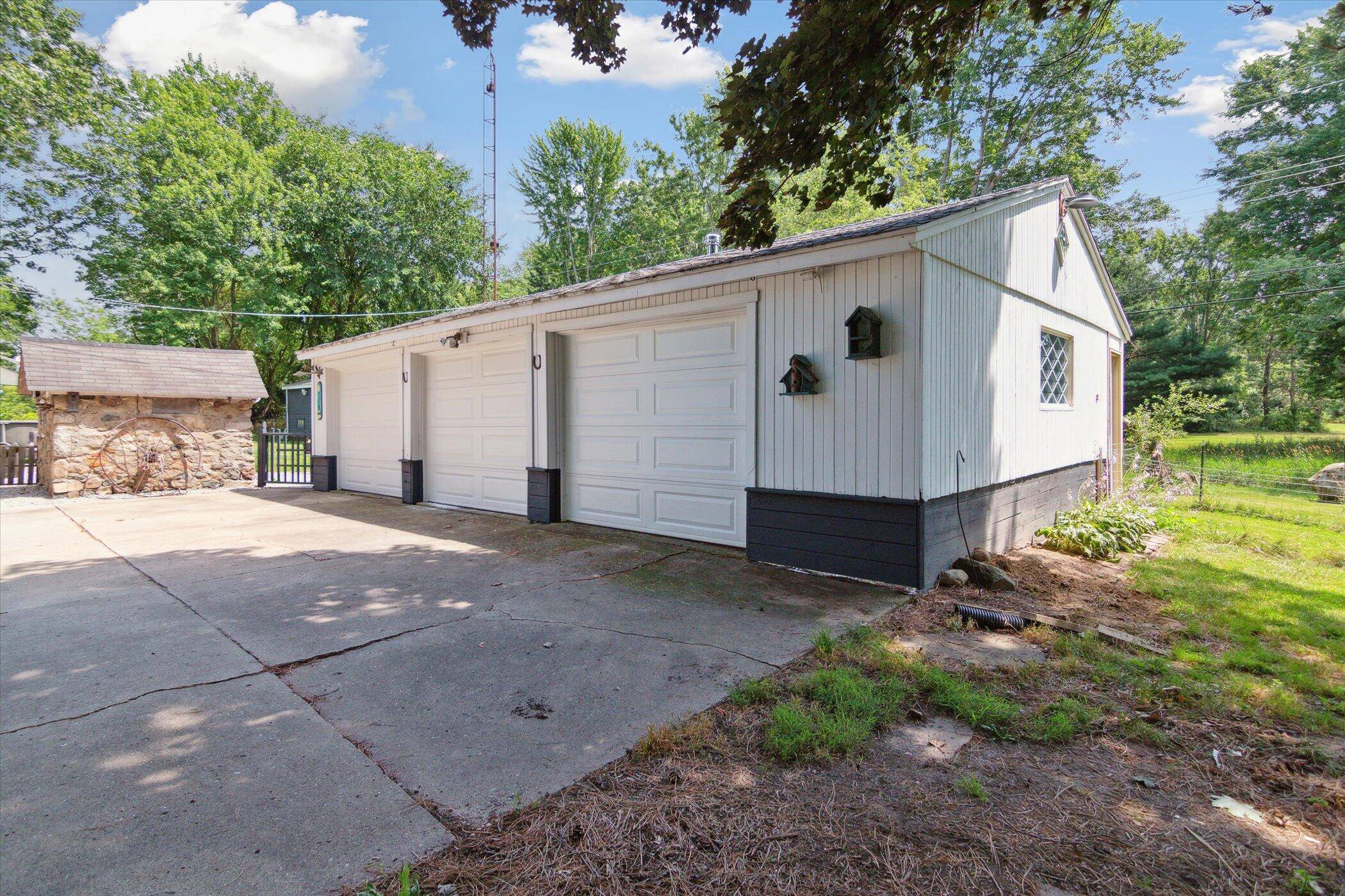 Howell, MI 48843,5070 E Highland Road