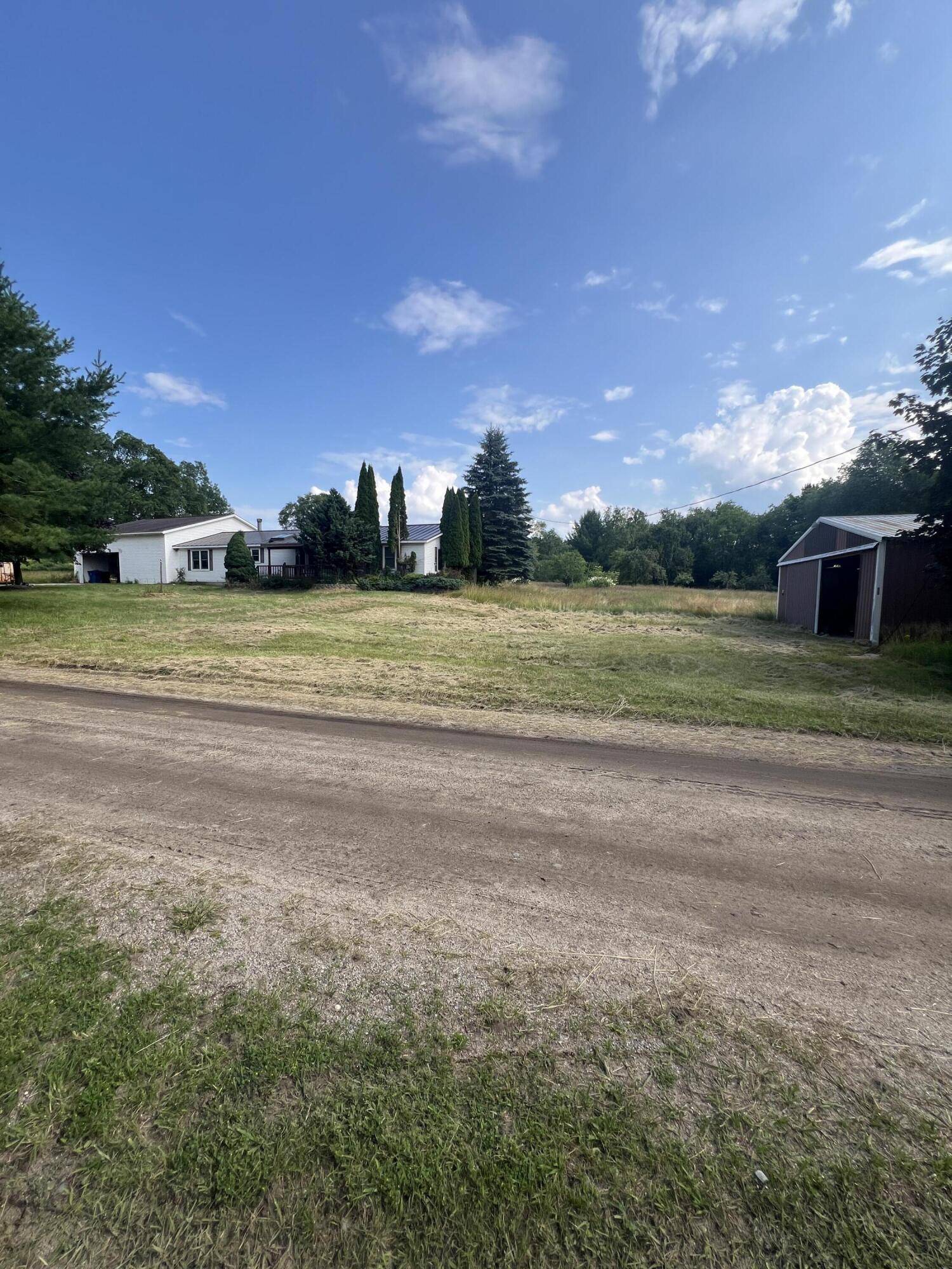 Houghton Lake, MI 48629,323 S Nellsville Road