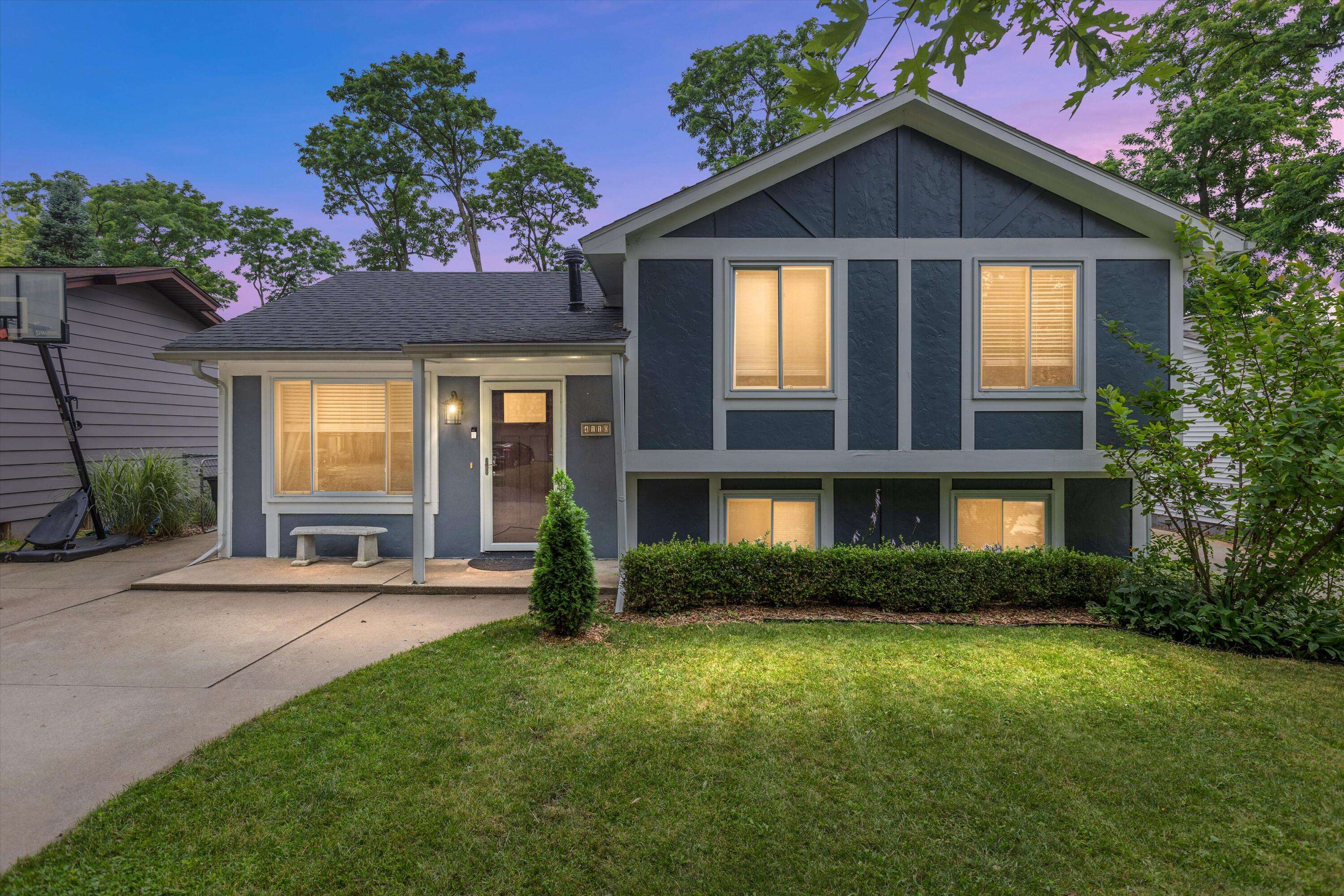 West Bloomfield, MI 48323,4110 Echo Drive