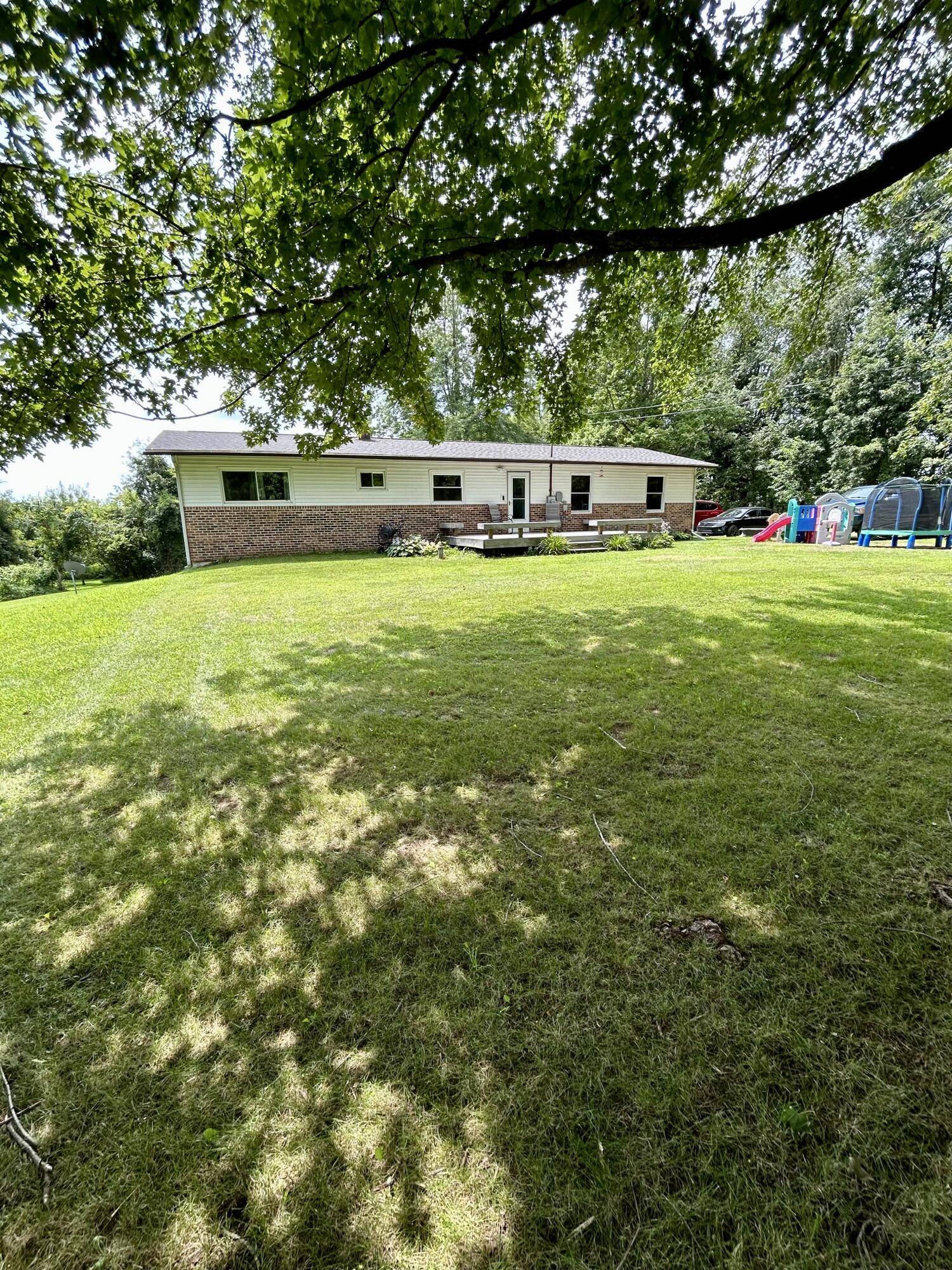 East Leroy, MI 49051,1510 S K Drive