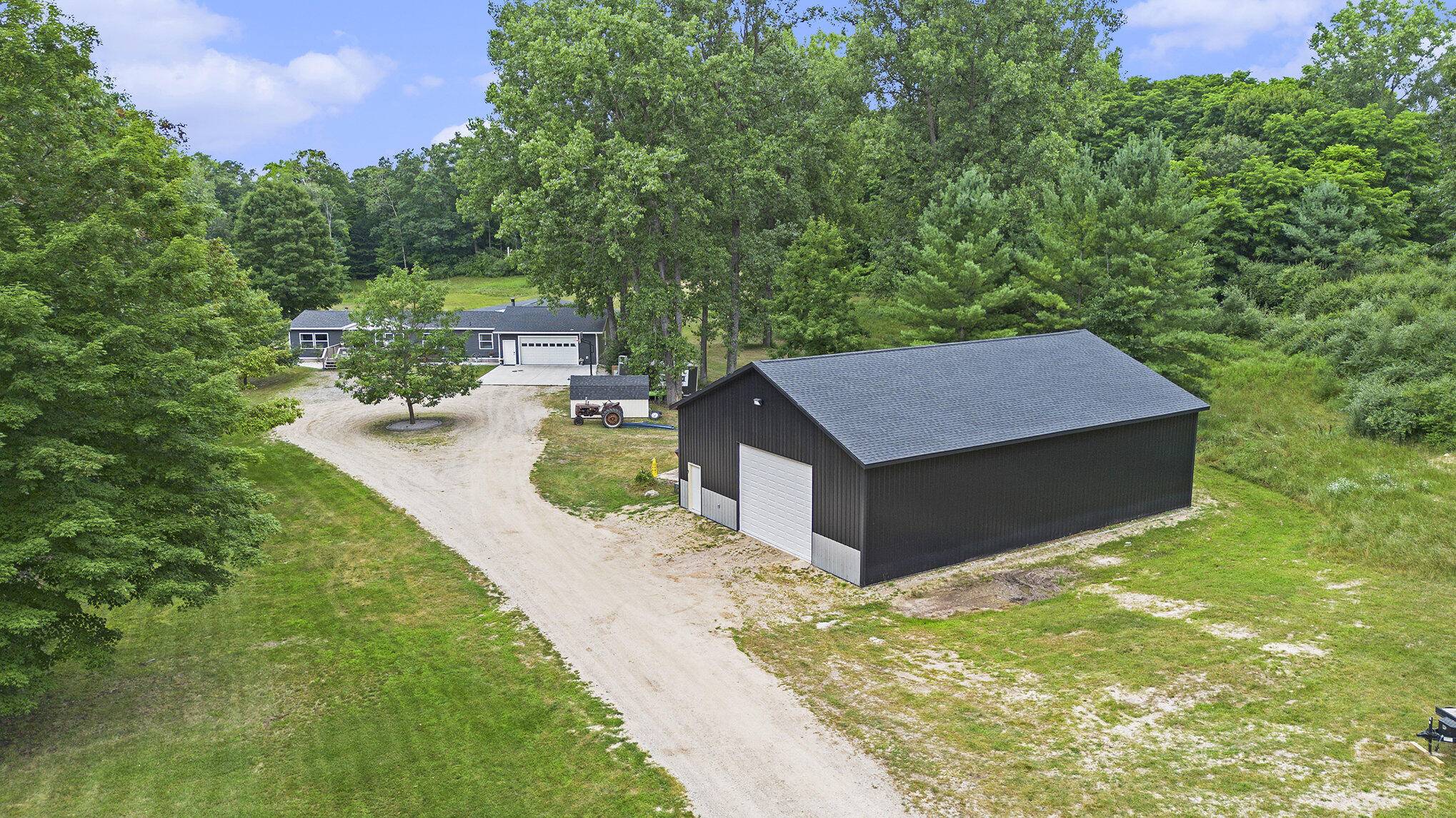 Newaygo, MI 49337,8861 S Big Buck Lane