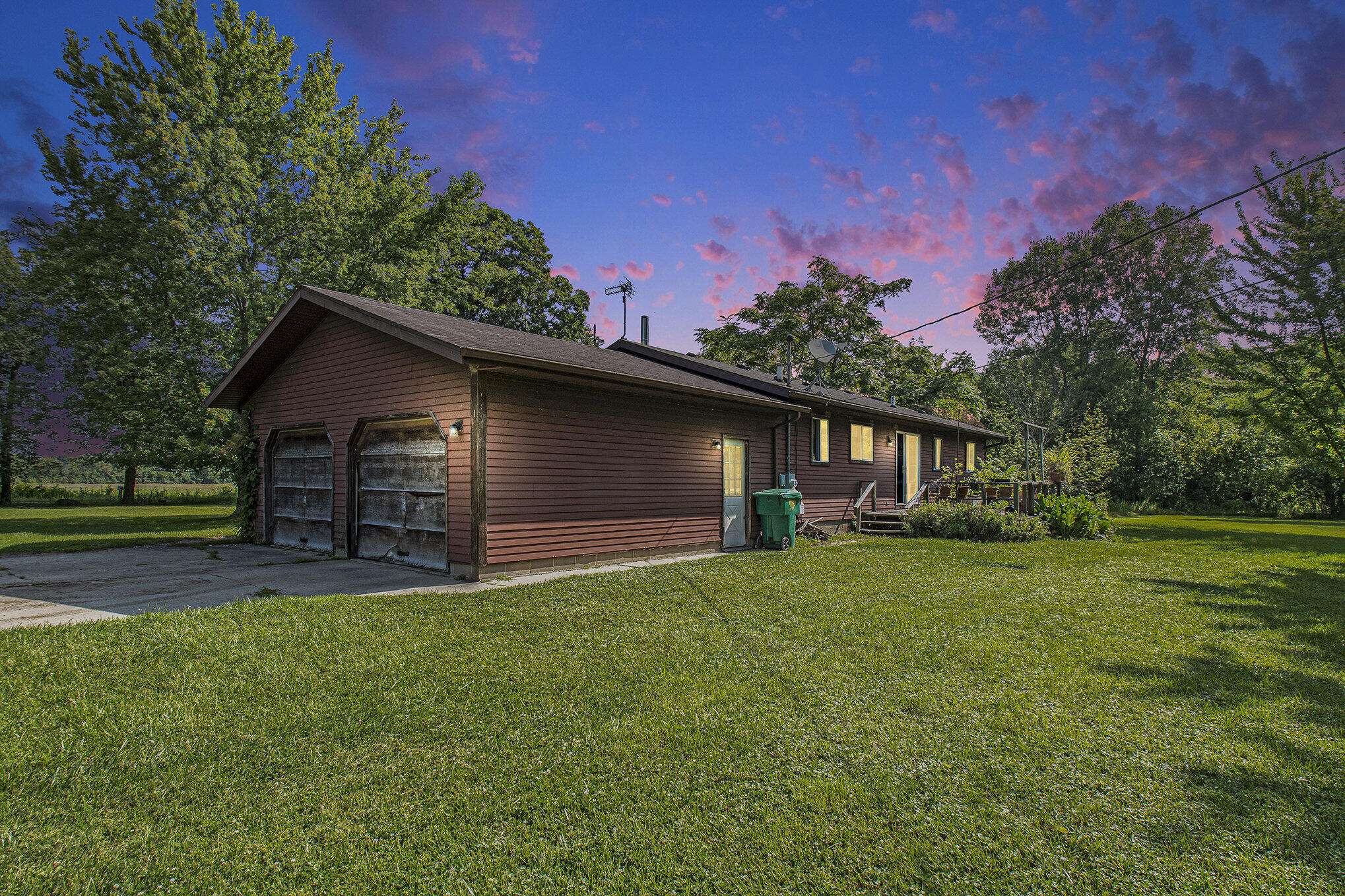 Three Oaks, MI 49128,7260 W East Road