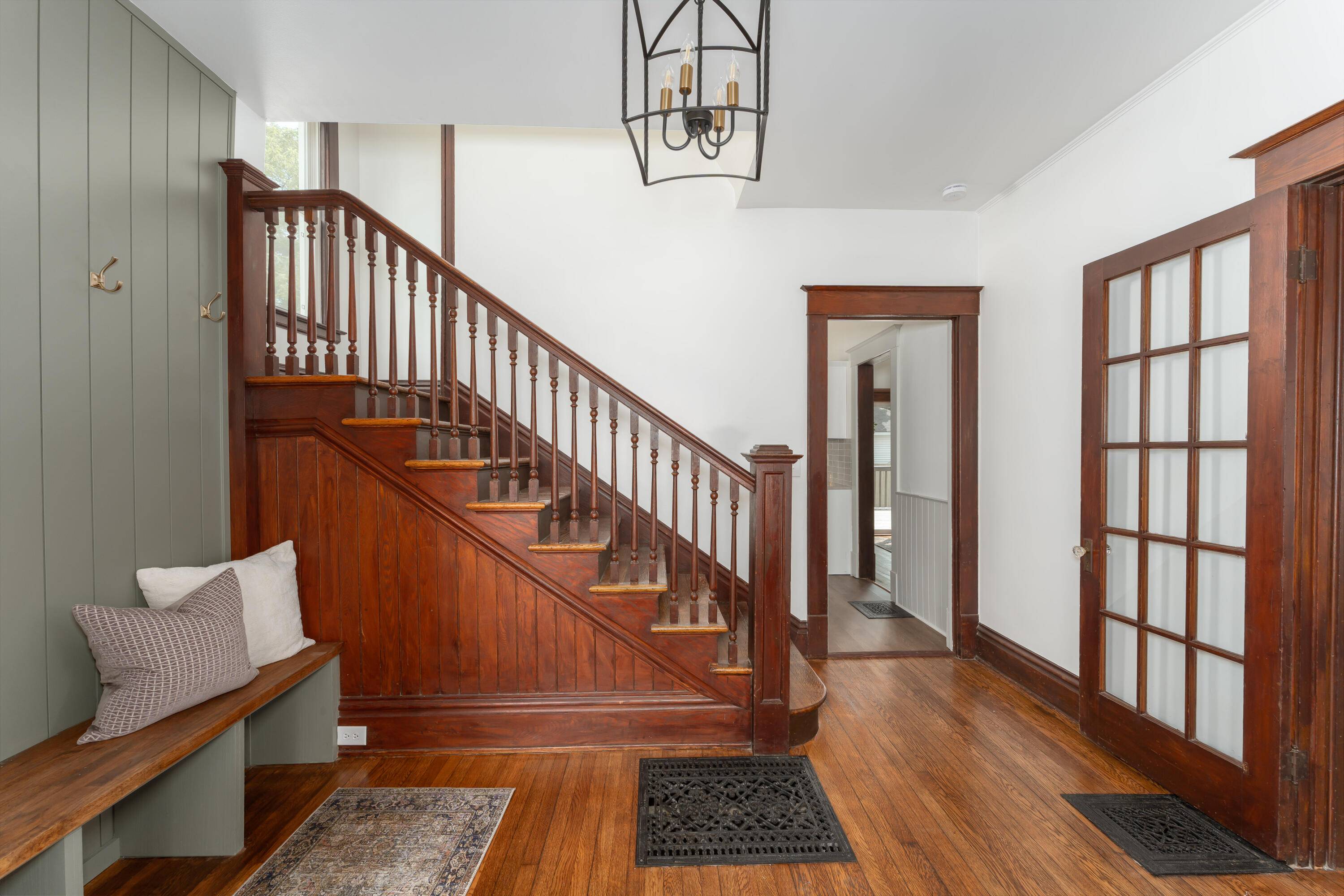 Grand Rapids, MI 49506,454 Ethel SE Avenue