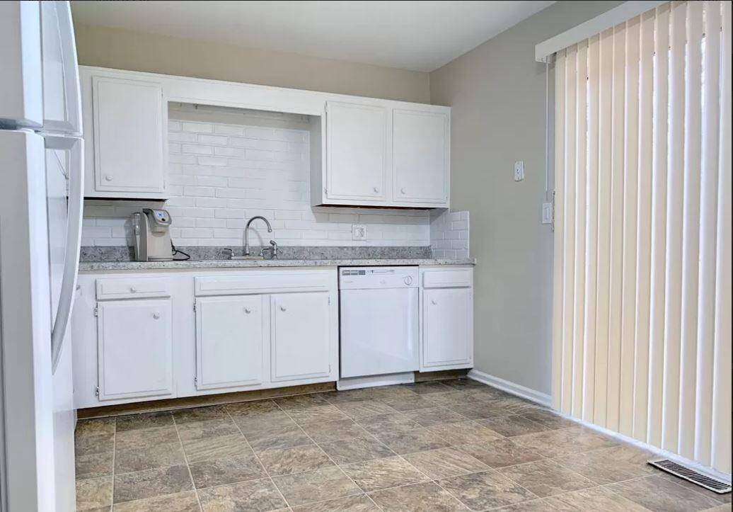 Kentwood, MI 49508,5789-5791 Christie SE Avenue