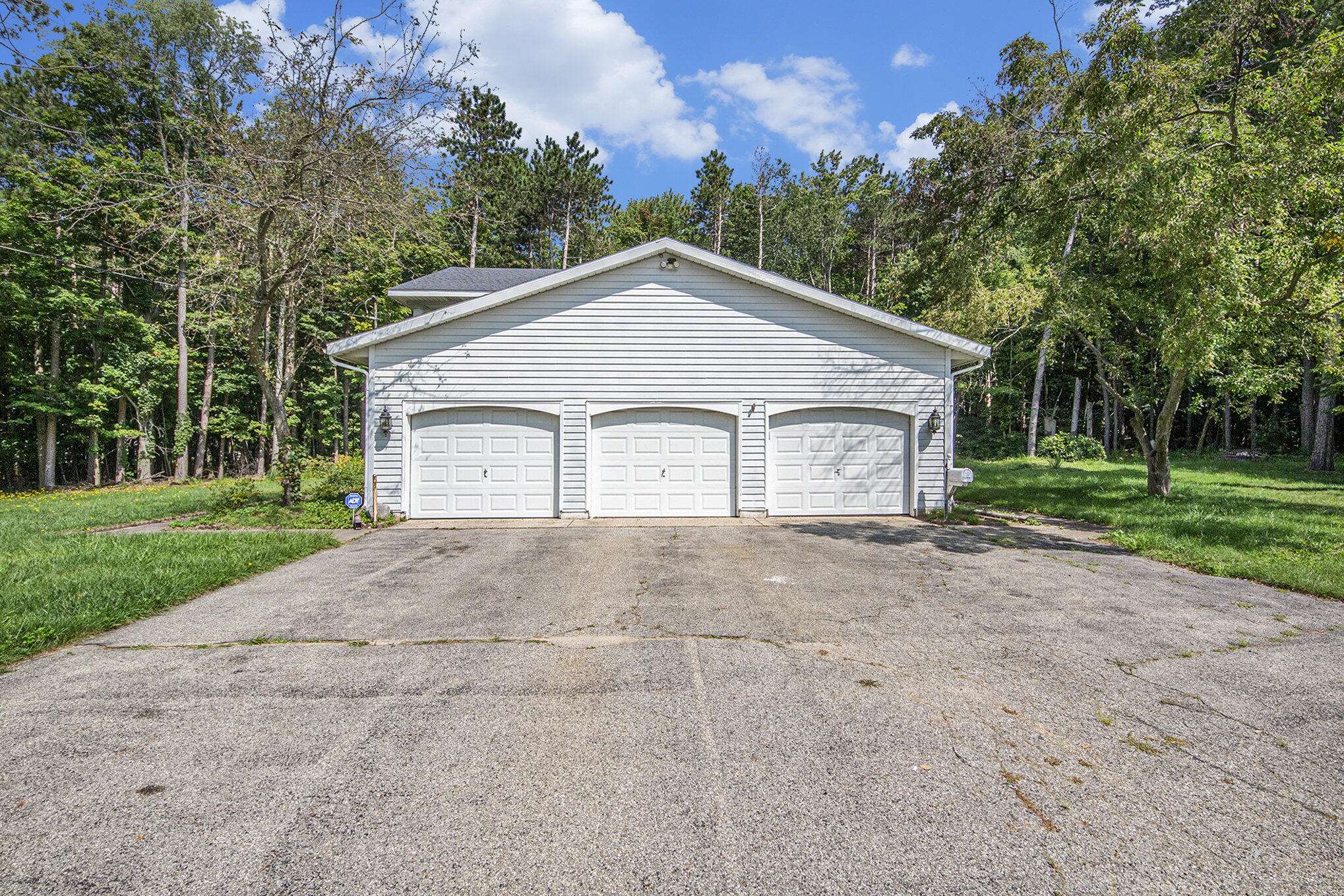 Caledonia, MI 49316,8930 Hanna Lake SE Avenue