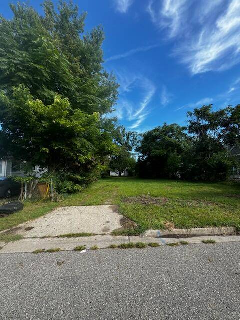 Ypsilanti, MI 48198,1039 Parkwood Avenue