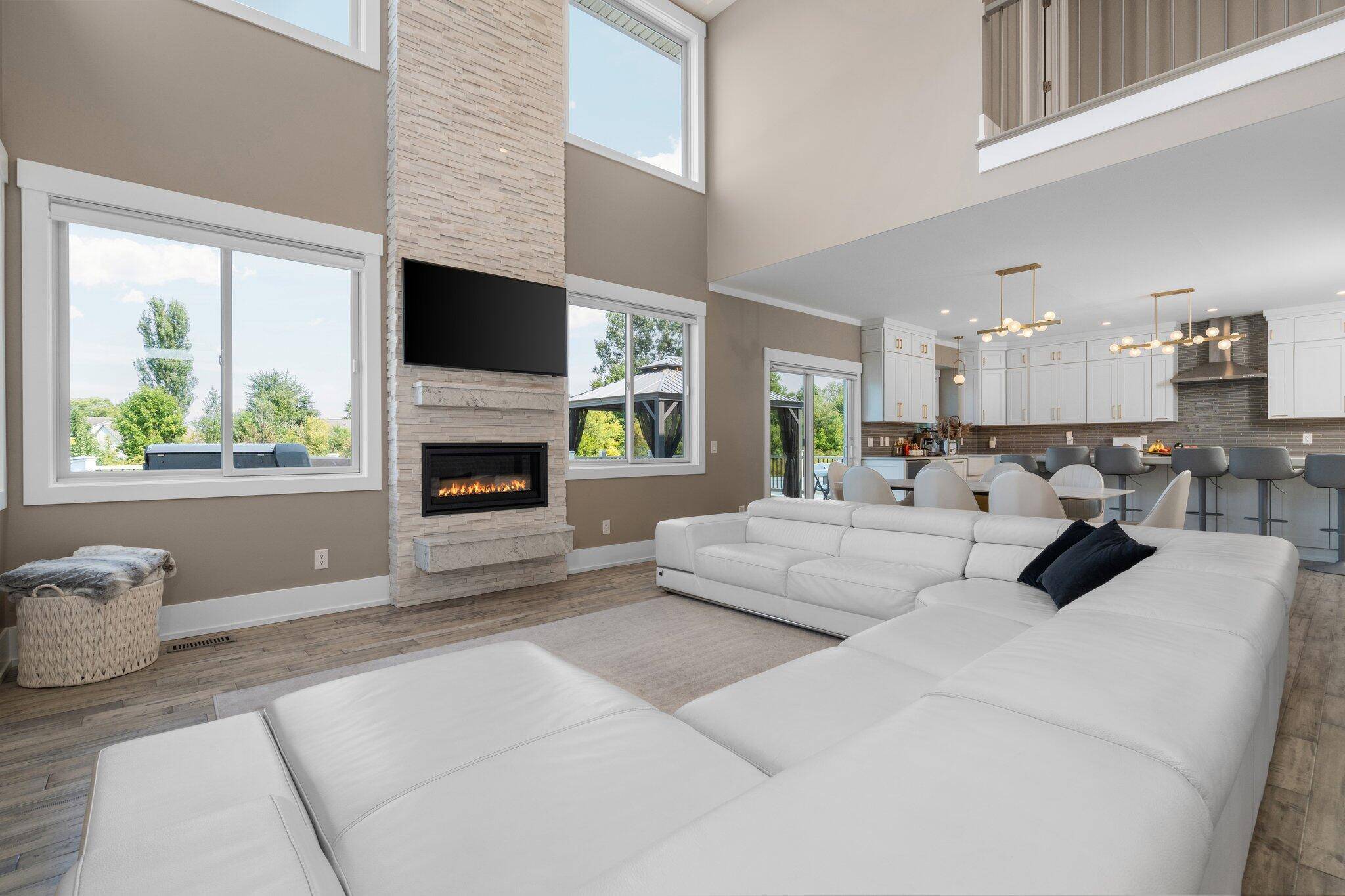 Ypsilanti, MI 48197,8391 Jack Pine Drive