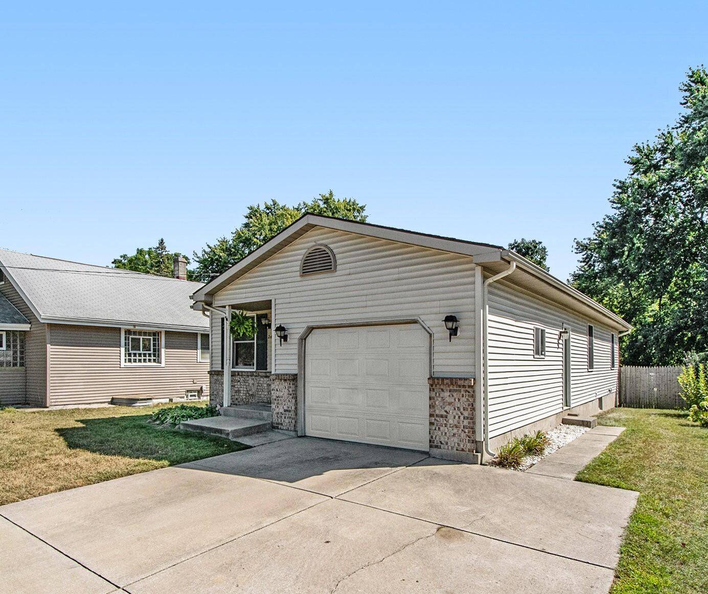 Wyoming, MI 49519,2418 Prairie SW Street