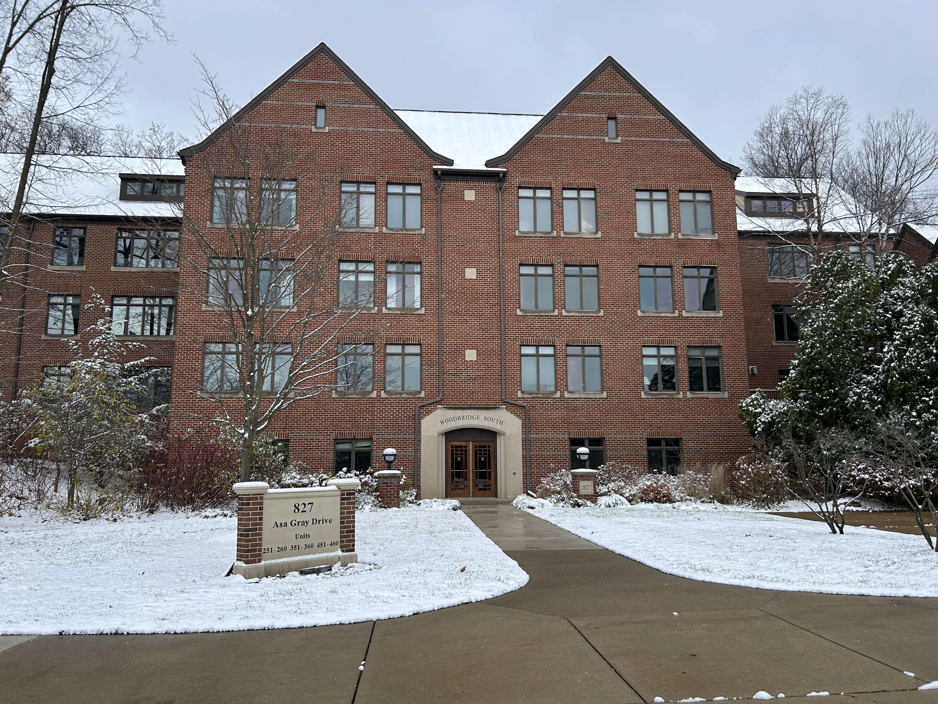 Ann Arbor, MI 48105,827 Asa Gray Drive #459