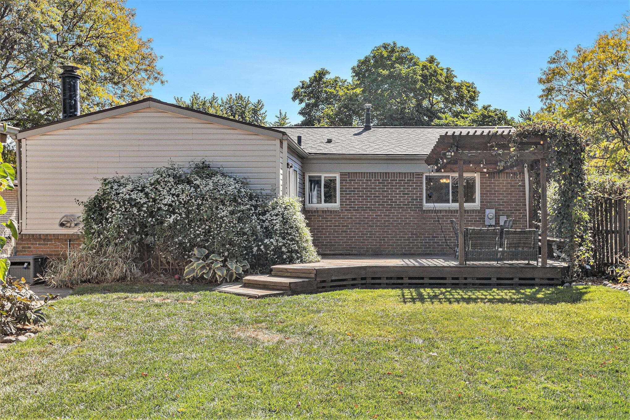 Canton, MI 48187,42706 Somerset Drive
