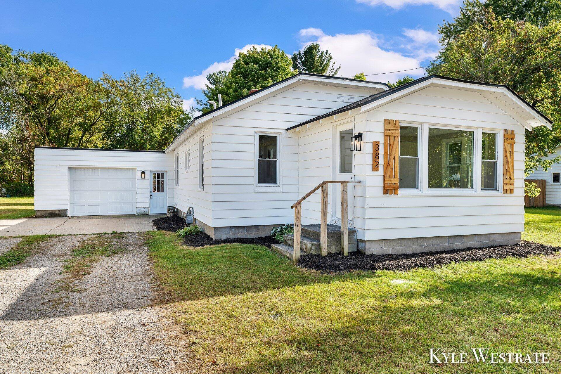 Newaygo, MI 49337,382 W Barton Street