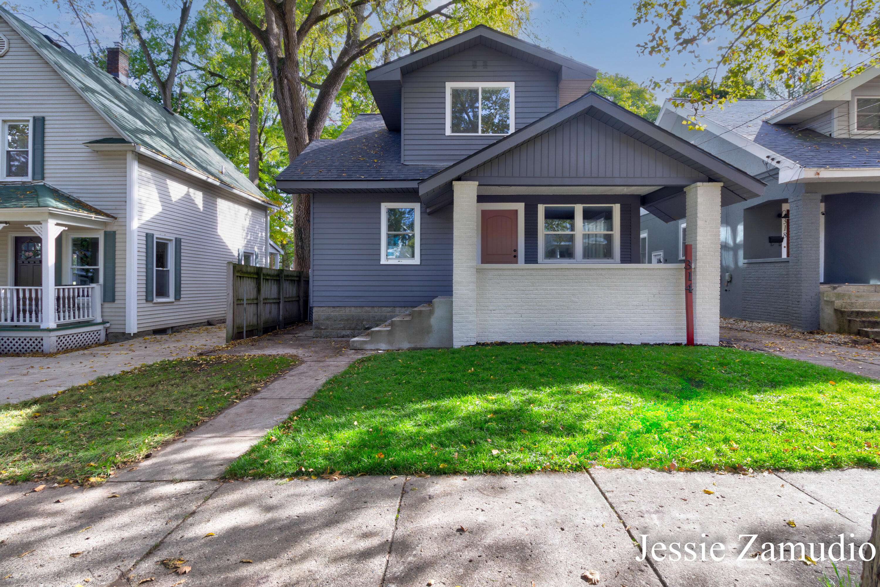 East Grand Rapids, MI 49506,314 Rosewood SE Avenue