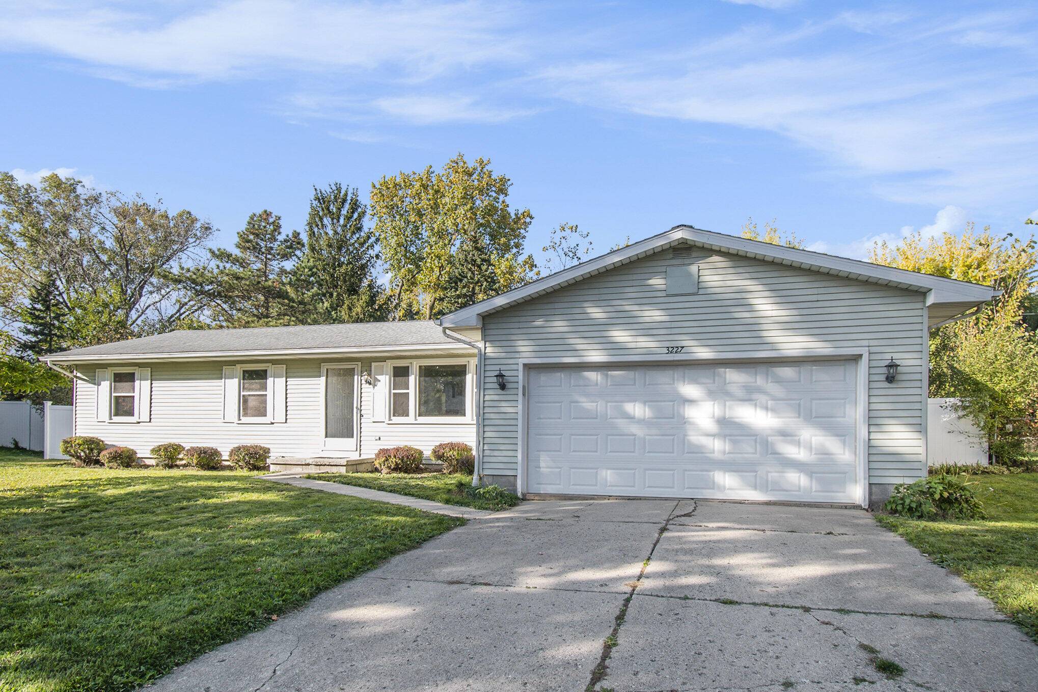 Lansing, MI 48912,3227 Stonewood Drive