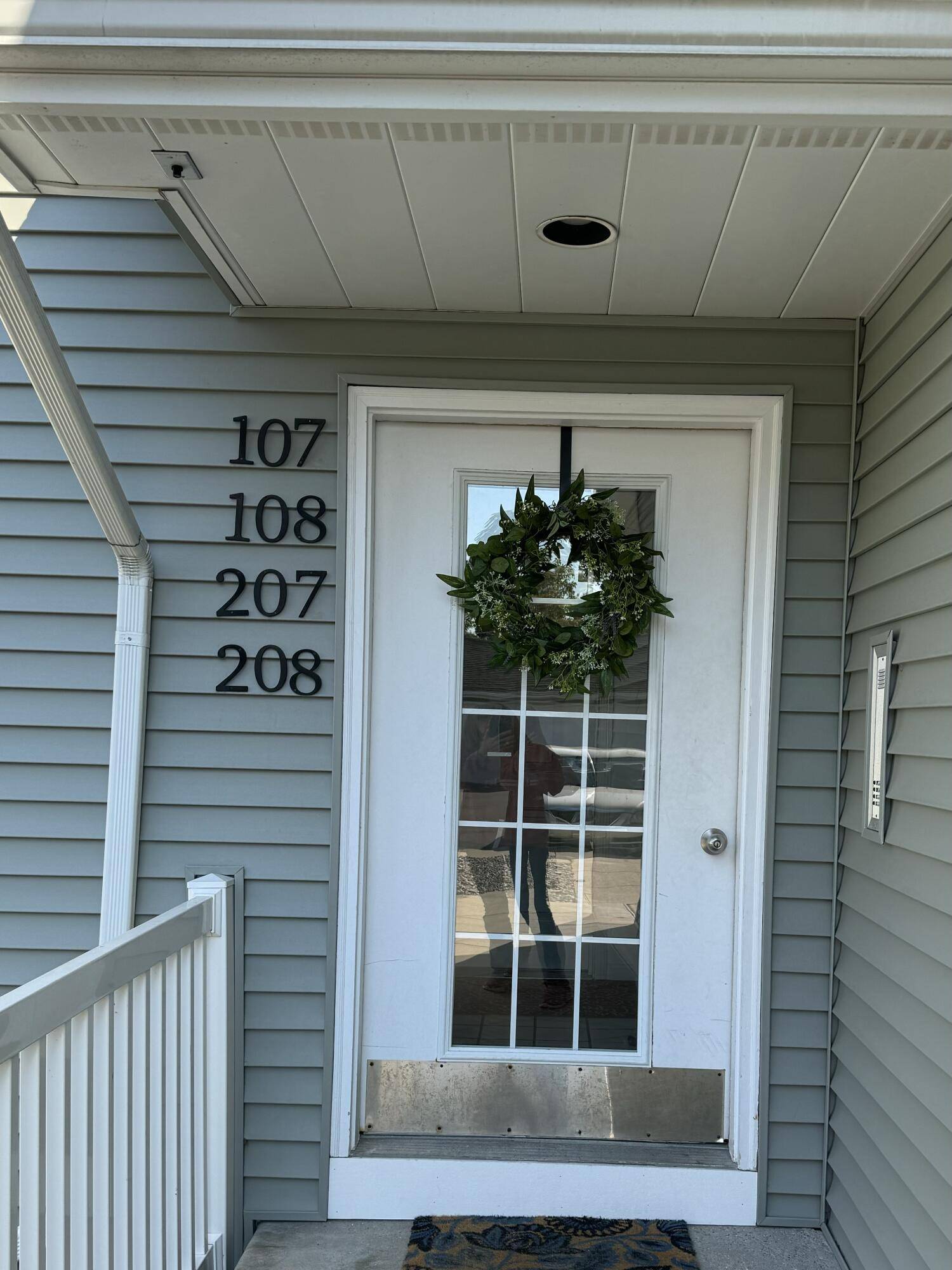 Portage, MI 49024,4128 W  Centre #107