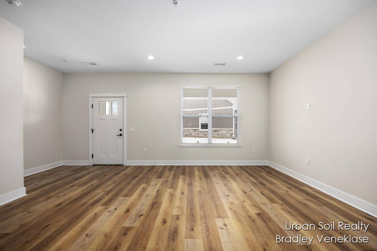 Rockford, MI 49341,165 Tamarack NE Lane