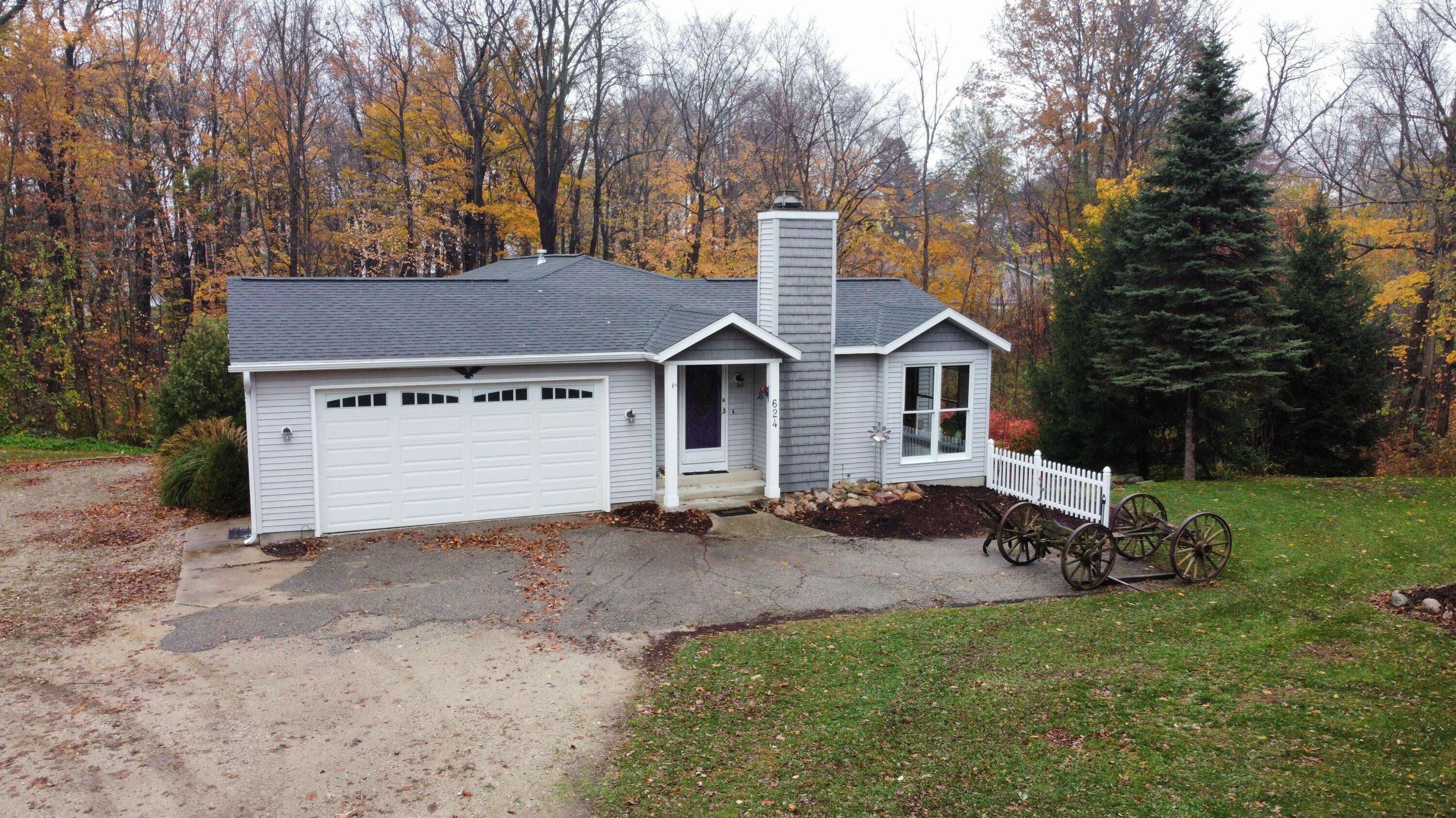 Holland, MI 49423,624 S 160th Avenue