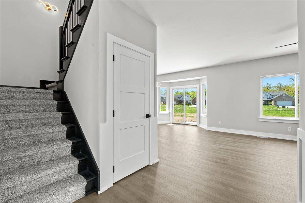 Livonia, MI 48150,36135 Parkdale Street #5