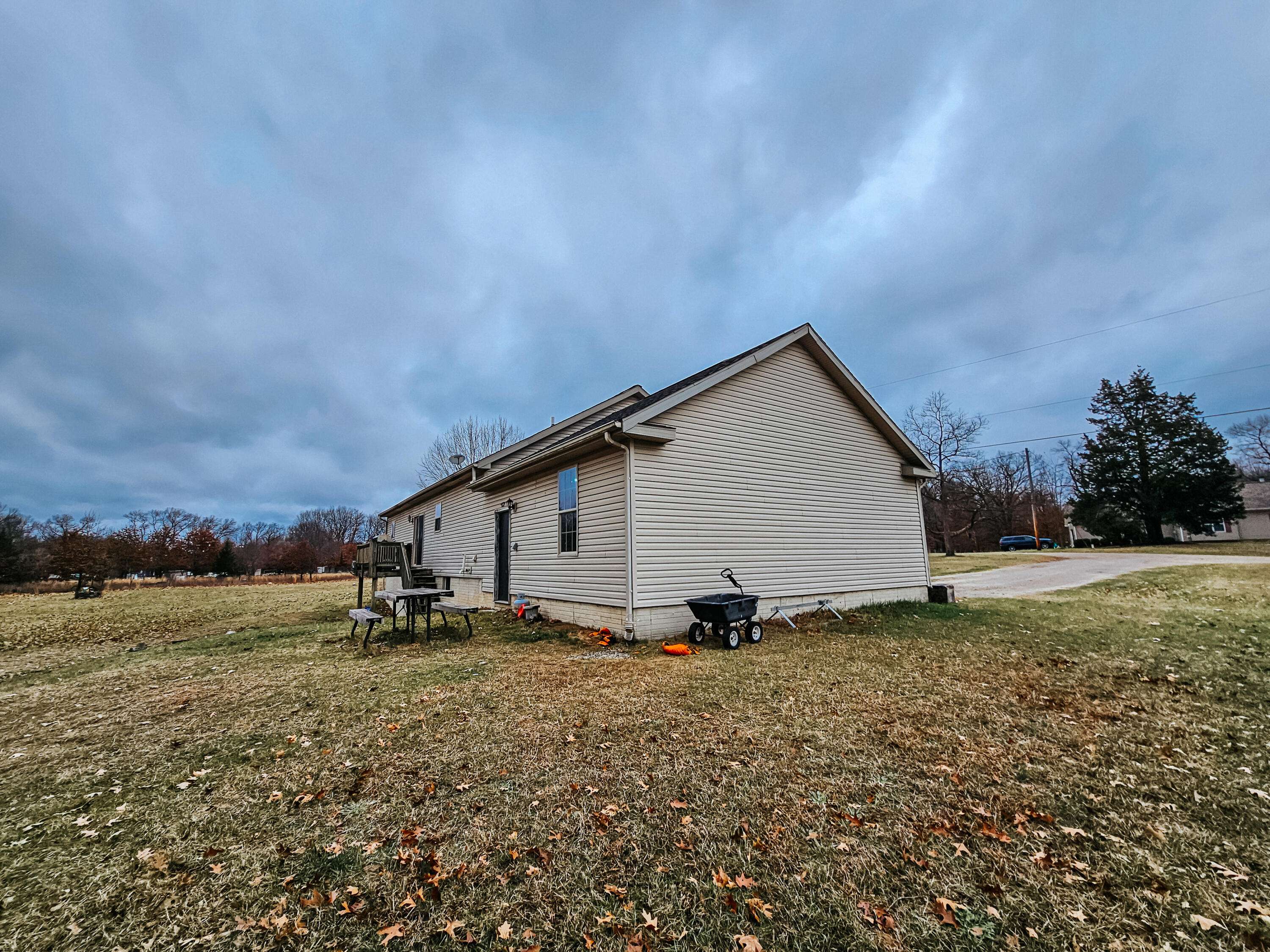 Jonesville, MI 49250,1528 E Litchfield Road