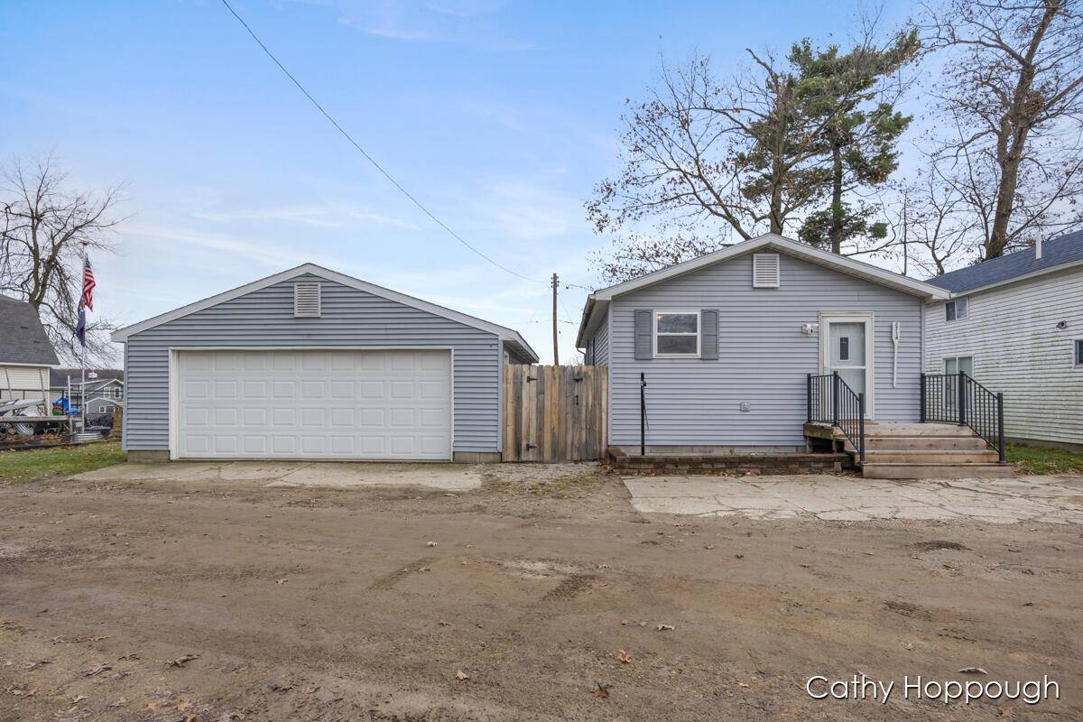 Orleans, MI 48865,2714 Cottage Drive