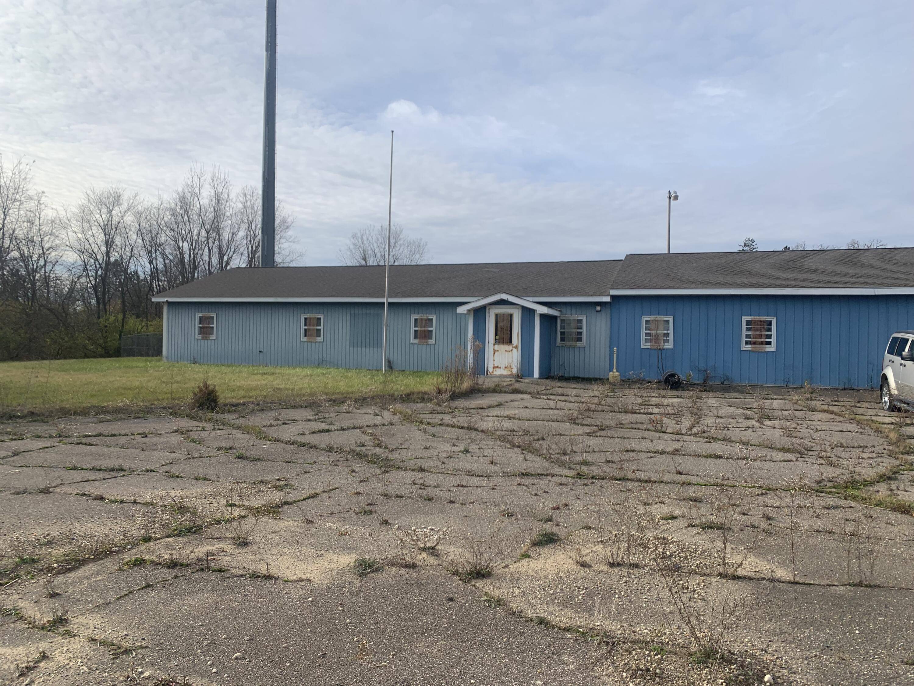 Albion, MI 49224,15620 W Michigan Avenue