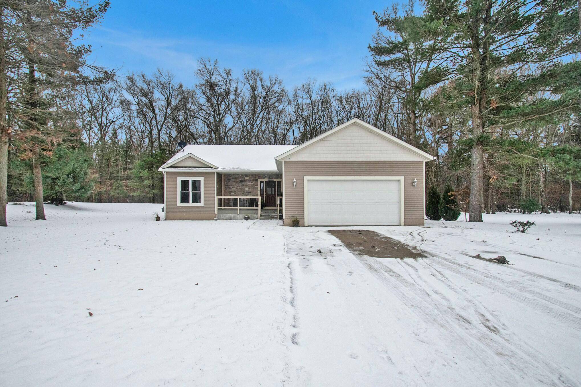 Montague, MI 49437,5229 Jackson Court