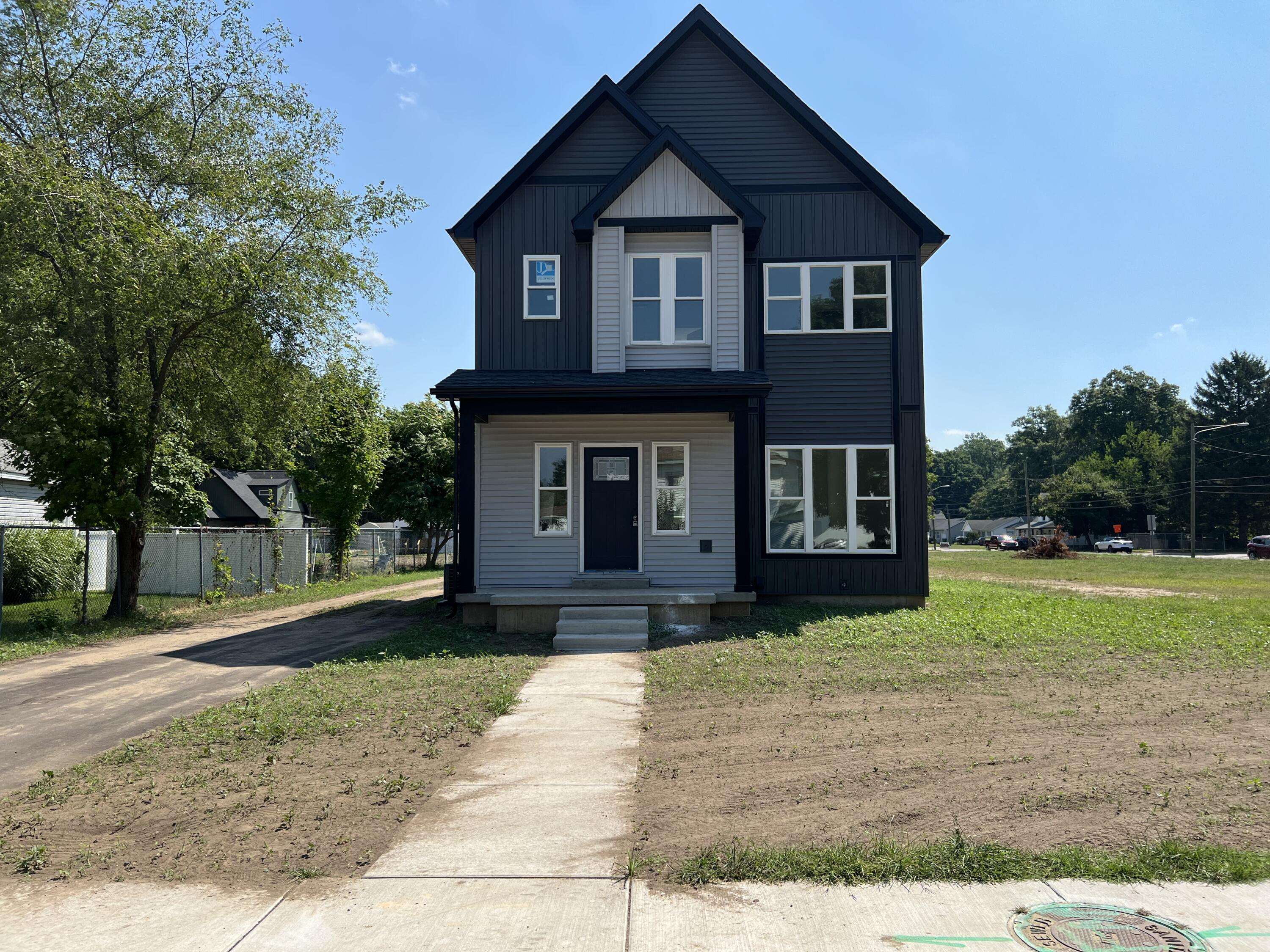 Dowagiac, MI 49047,102 S Mill Street