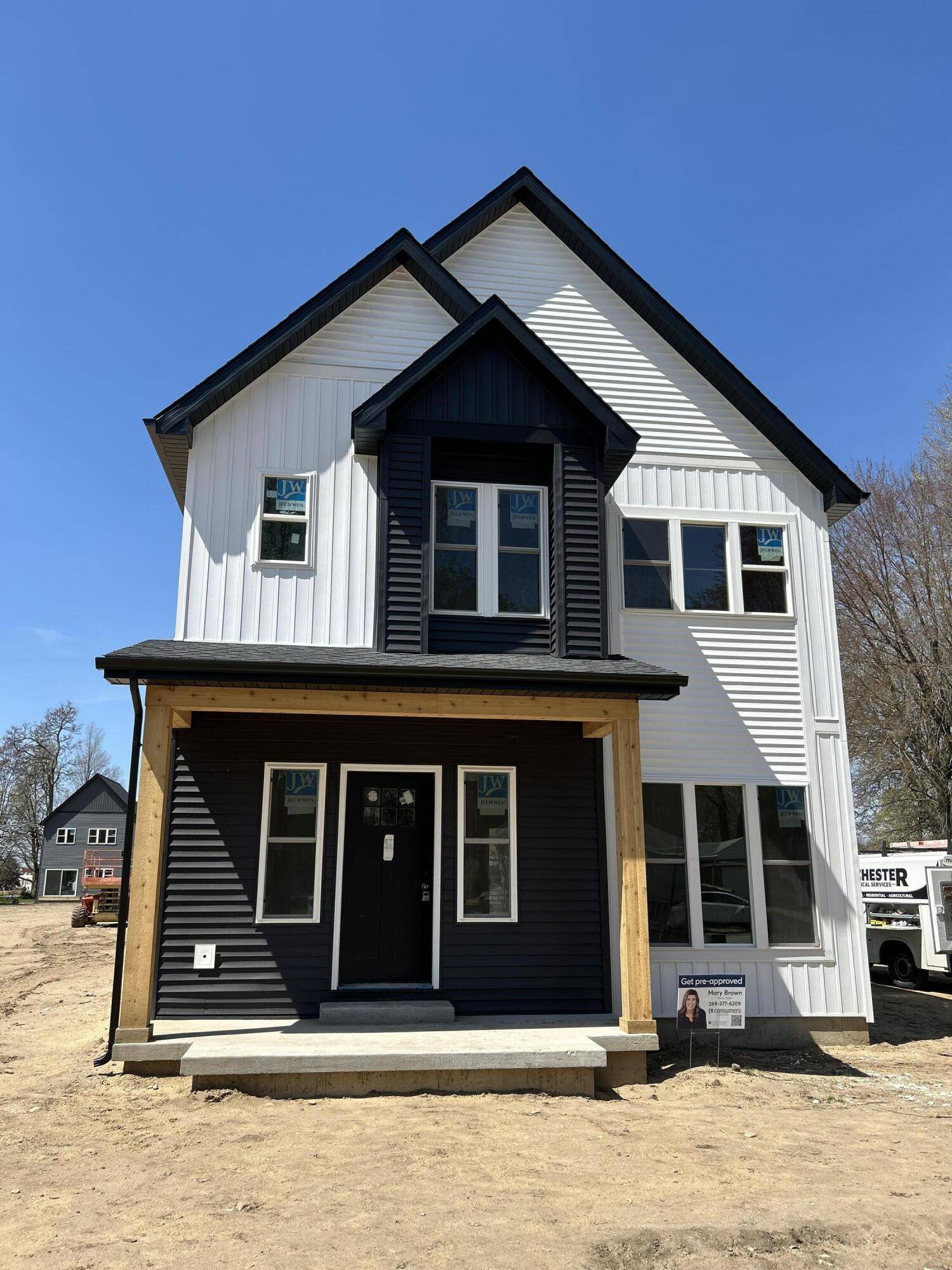 Dowagiac, MI 49047,105 Lester Avenue