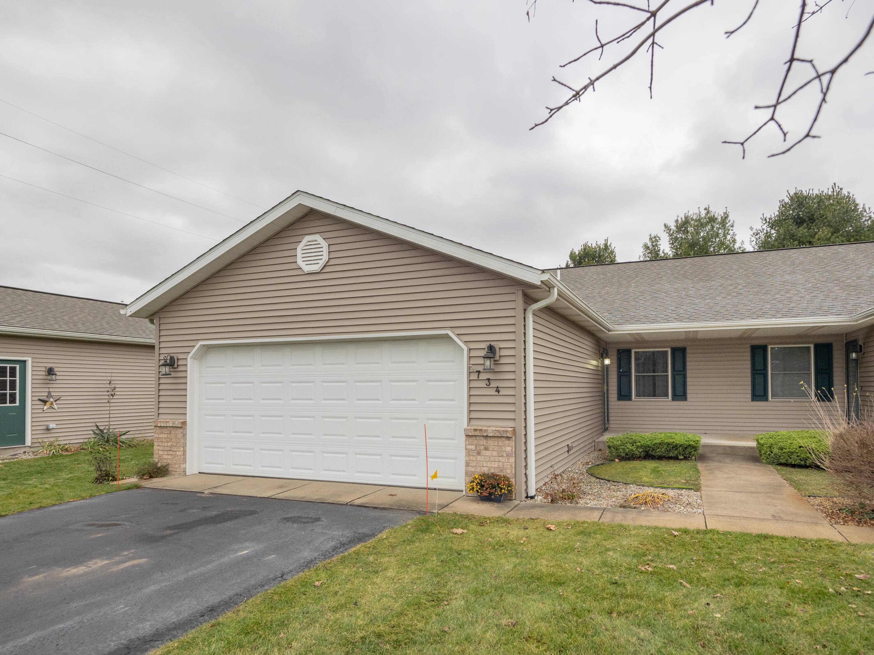 Otsego, MI 49078,734 Bayberry Lane #48