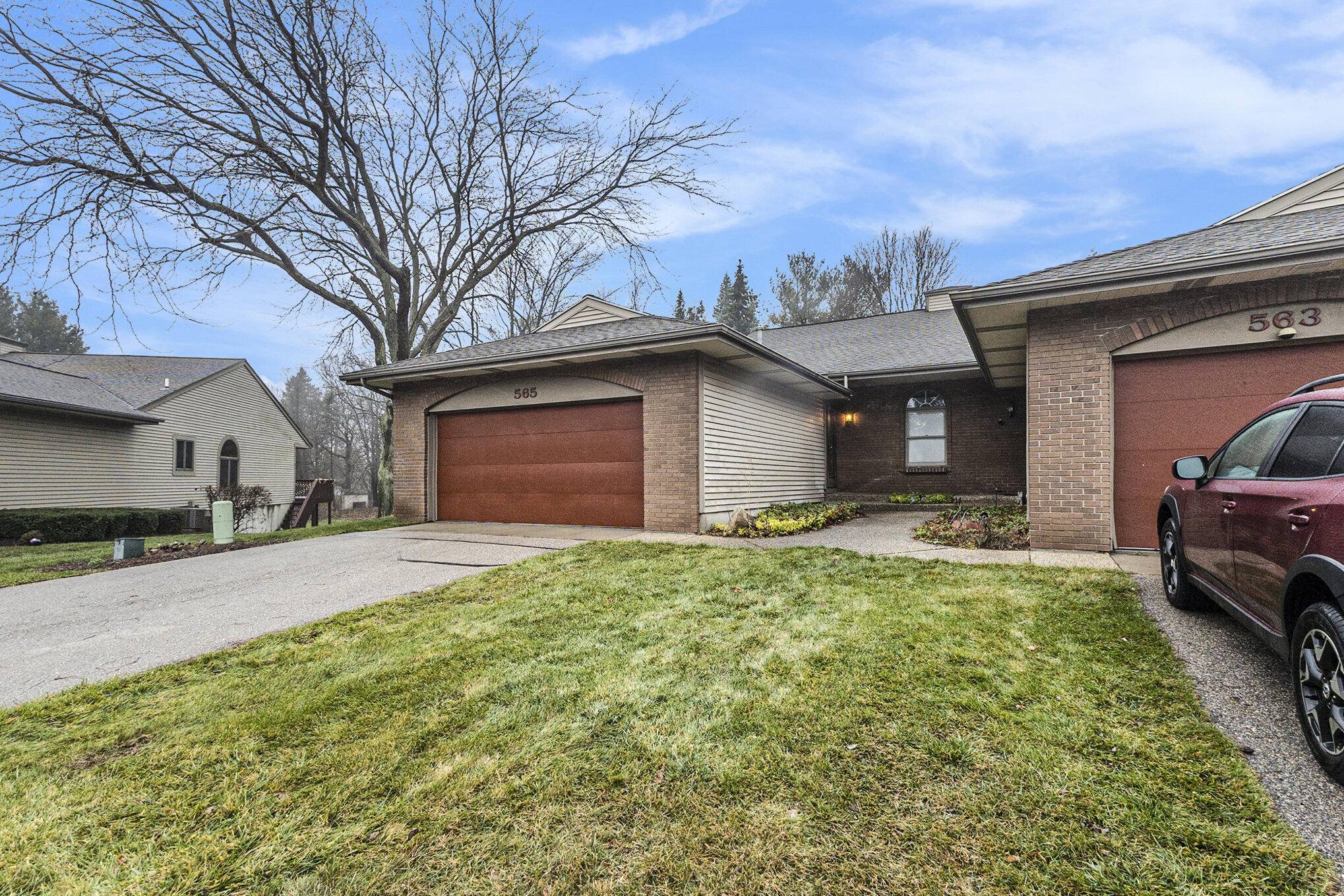 Holland, MI 49423,565 Spring Lane Drive #51