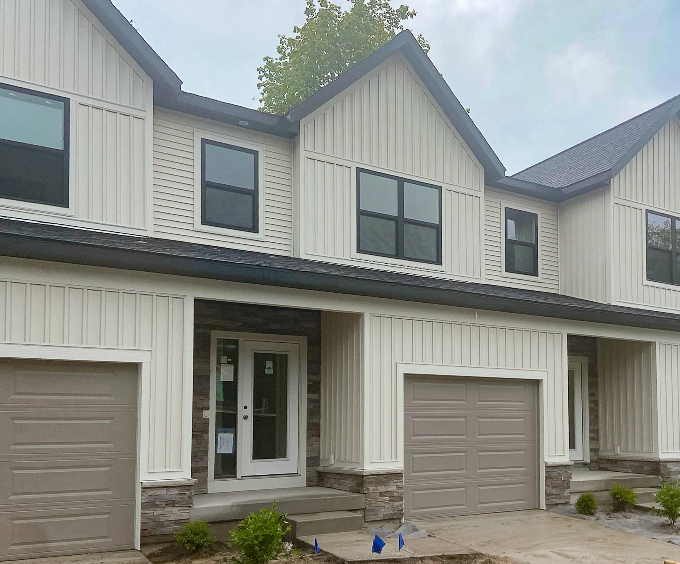 Holland, MI 49423,1981 N Shorewood Lane #6