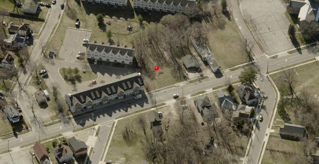 Benton Harbor, MI 49022,378 pipestone Street