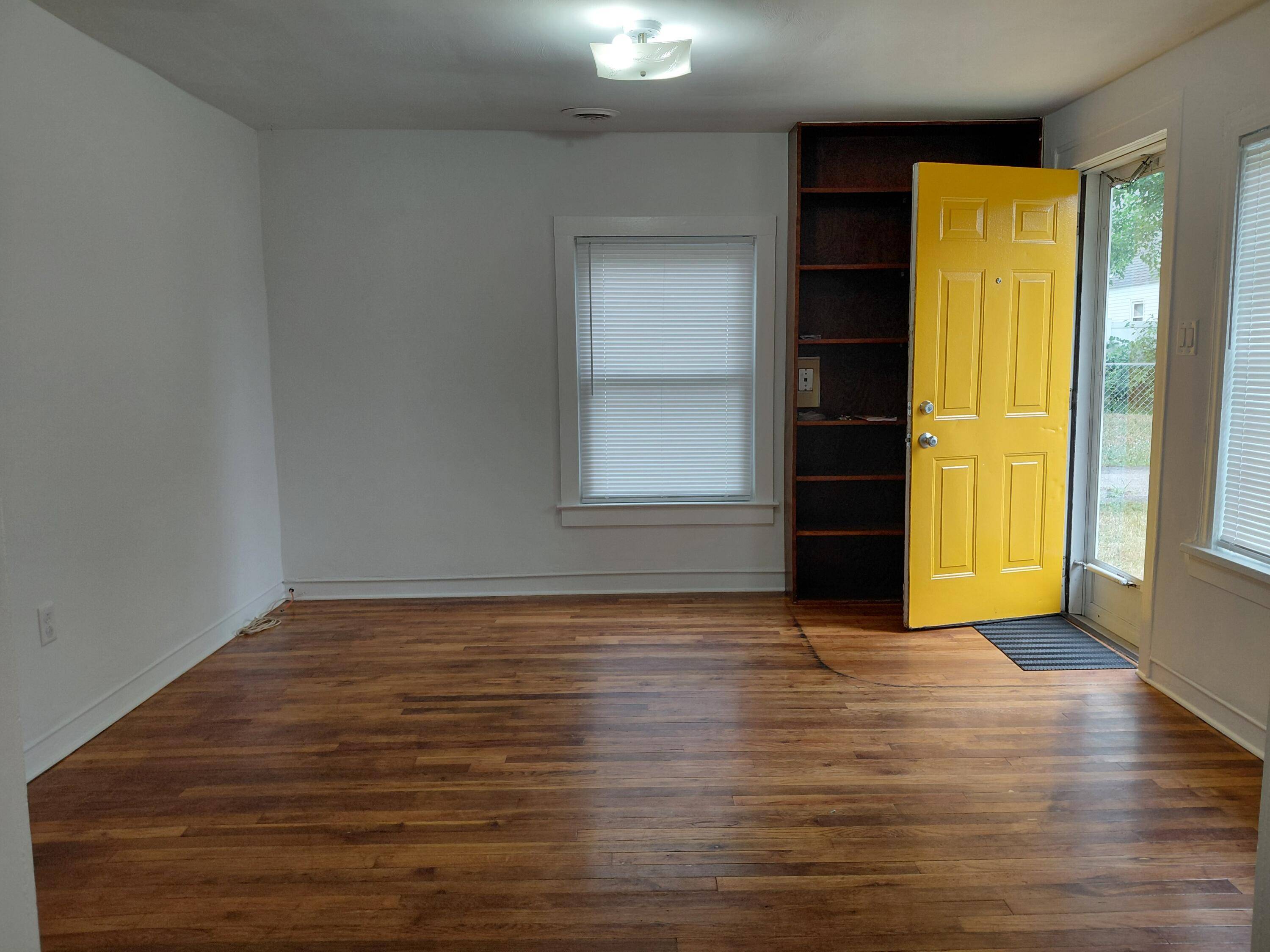 Grand Rapids, MI 49507,1034 Merrifield SE Street