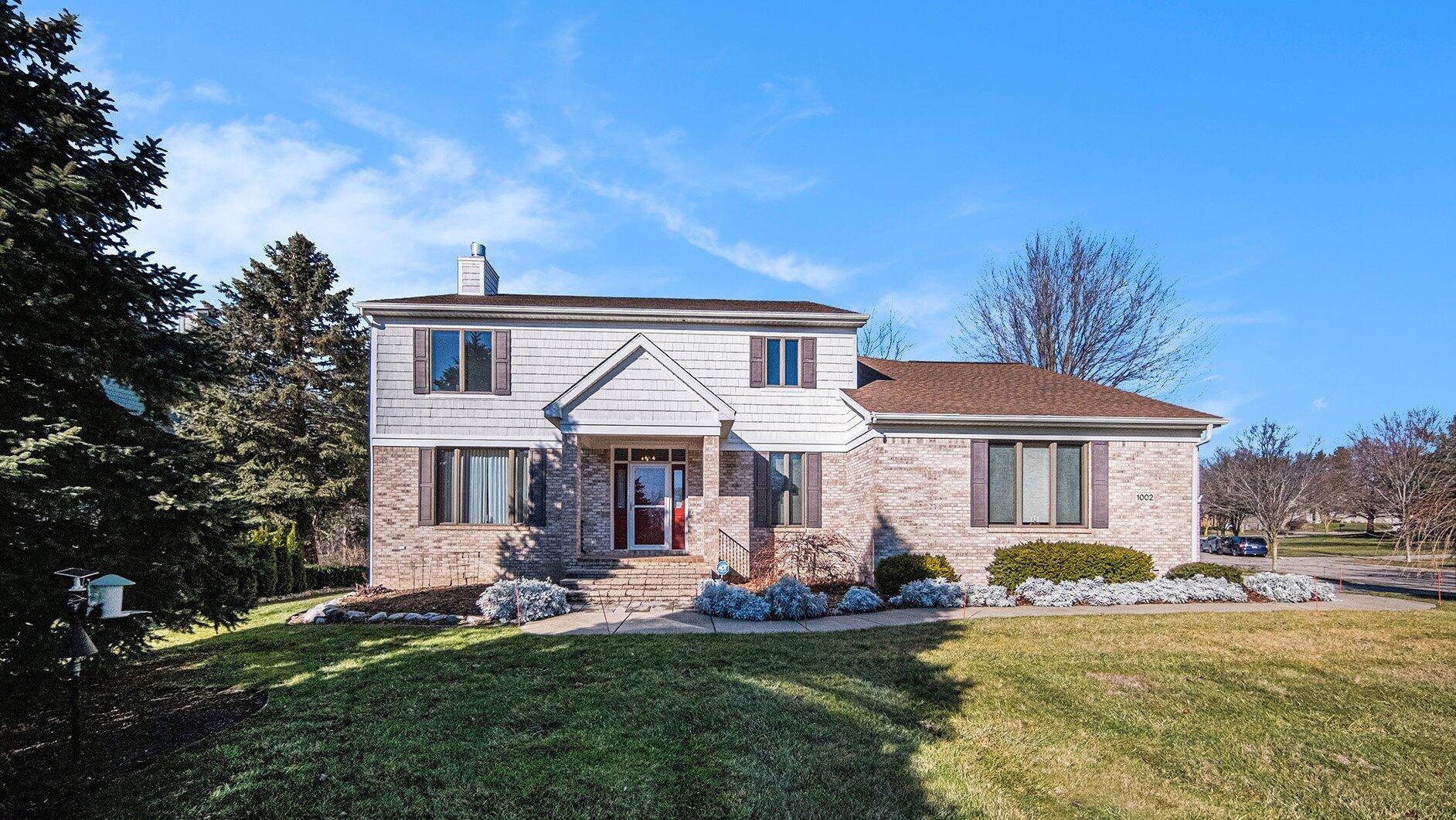 Saline, MI 48176,1002 Arboretum Court