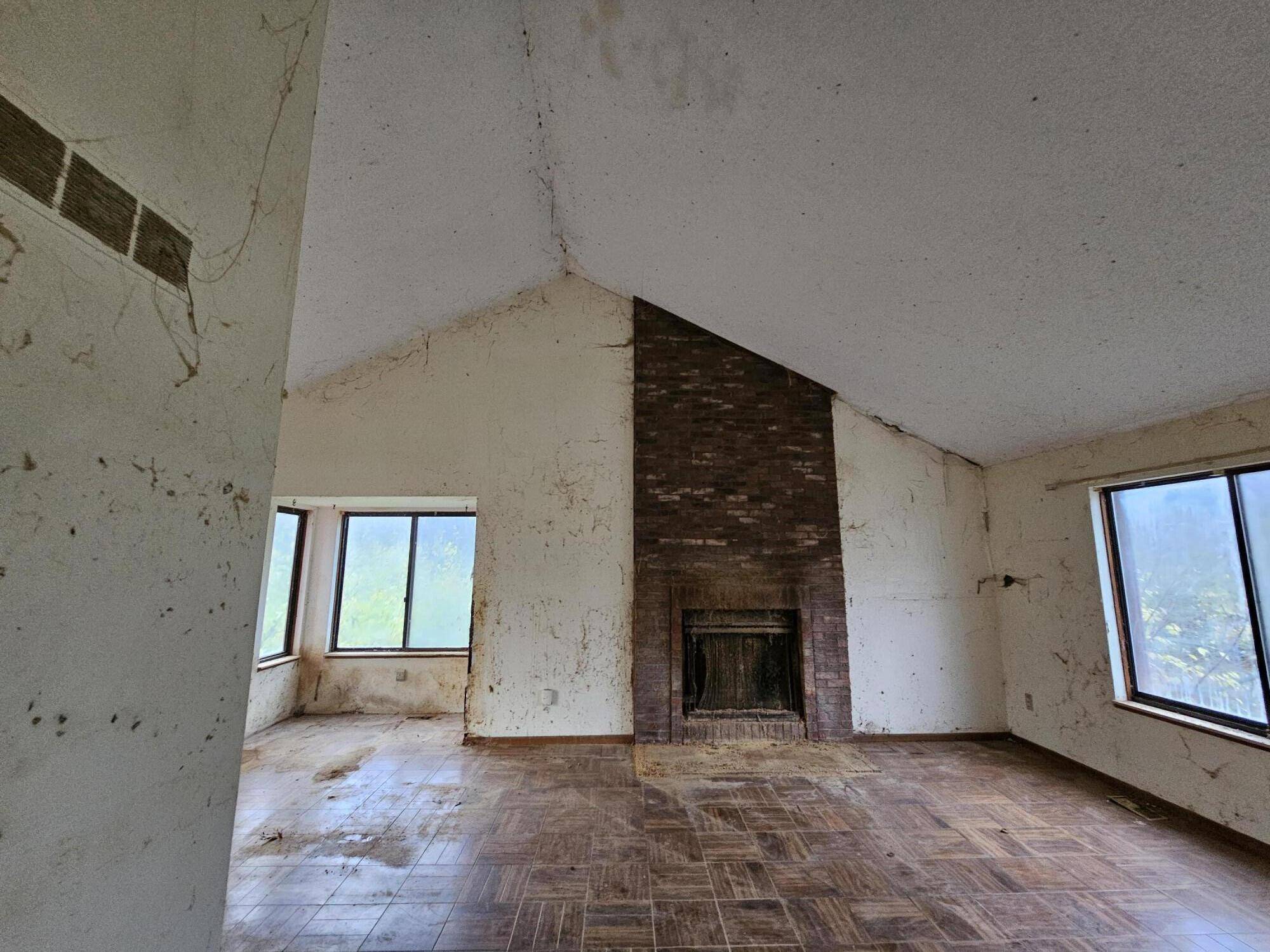 Pinckney, MI 48169,11940 Neil Street