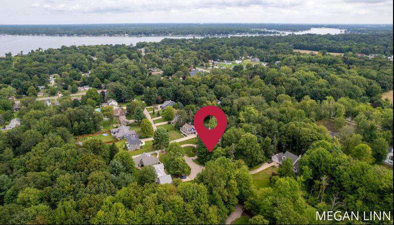 Holland, MI 49423,Pine Hollow Road