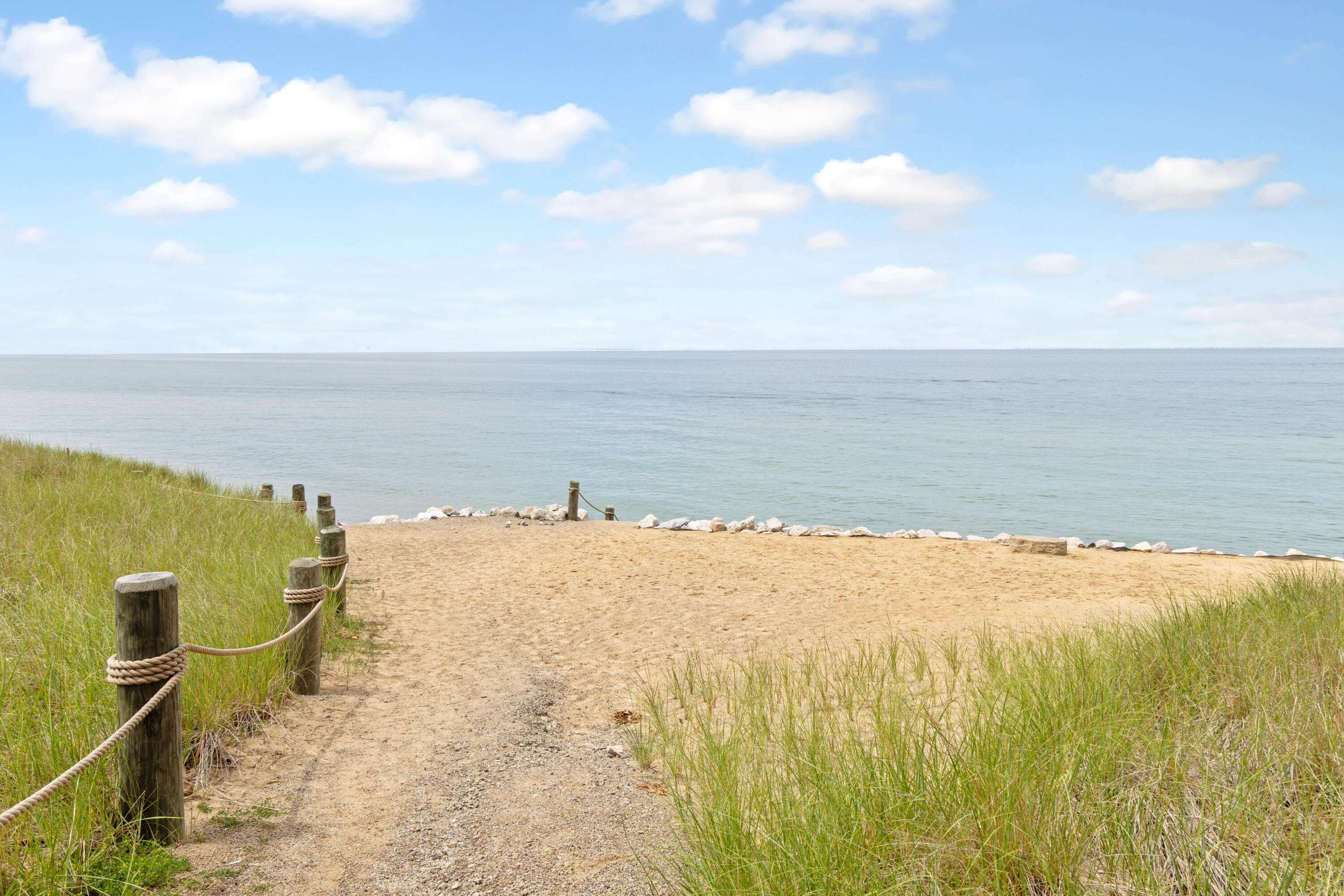 South Haven, MI 49090,77370 Summers Gate Circle